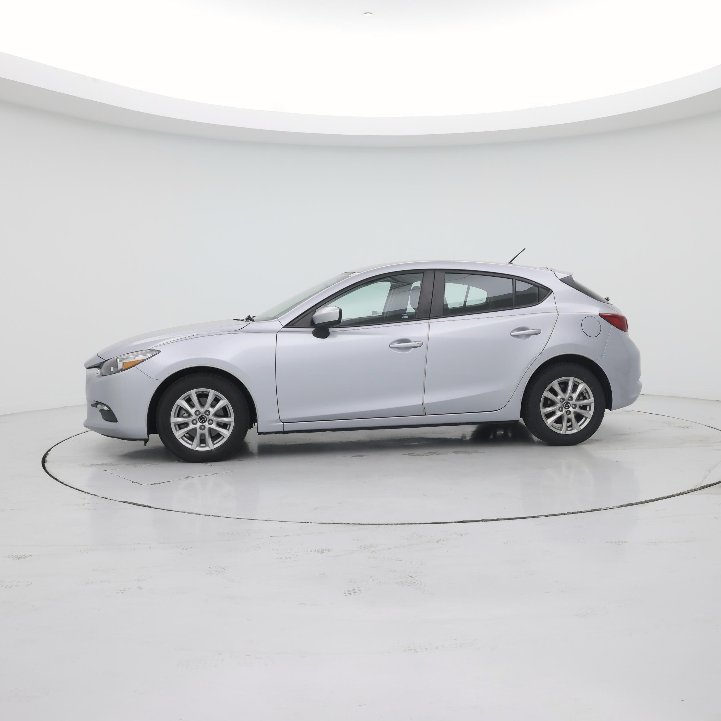 Thumbnail: 2017 Mazda Mazda3 - 3