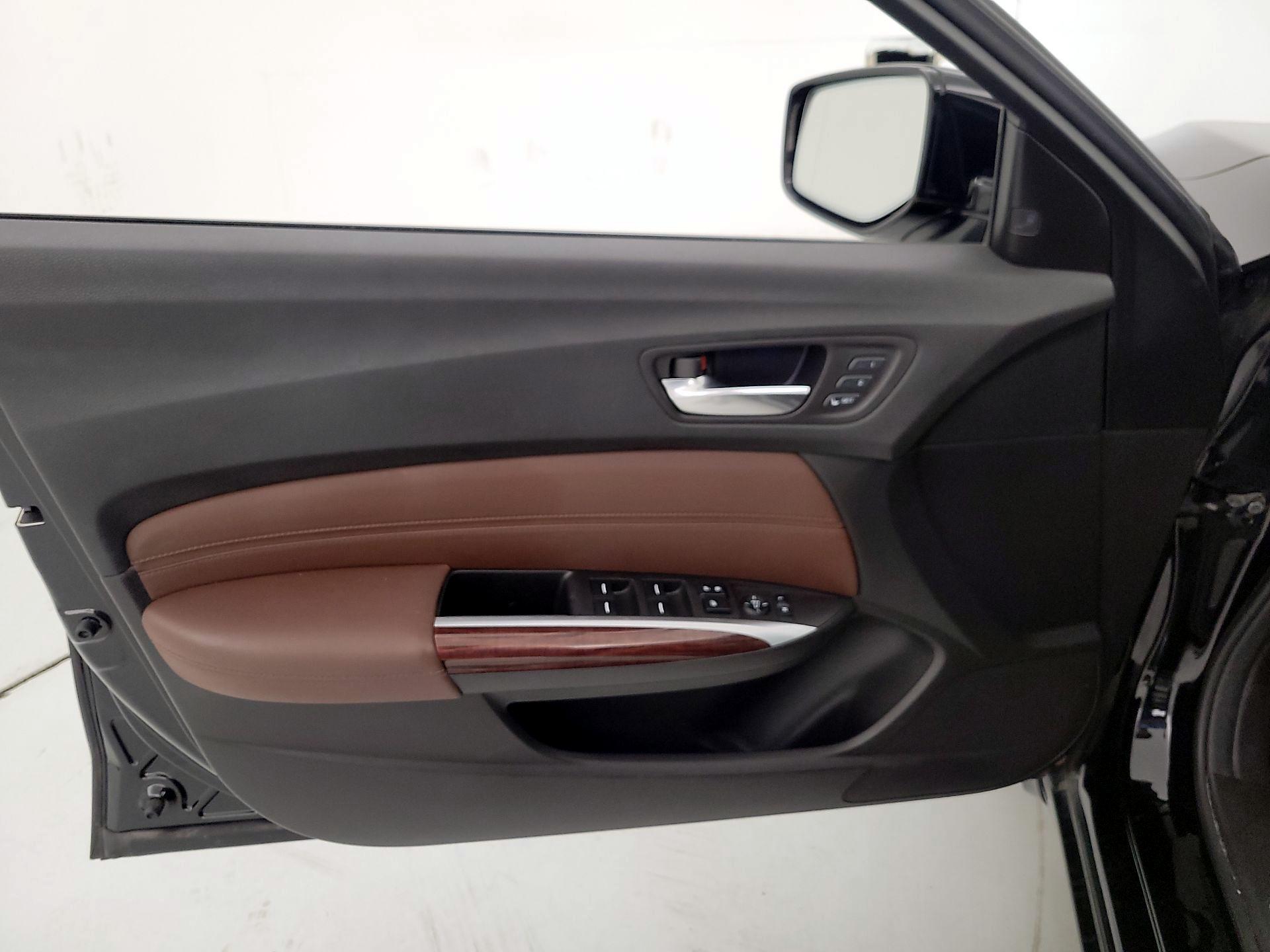 Thumbnail: 2015 Acura TLX - 12