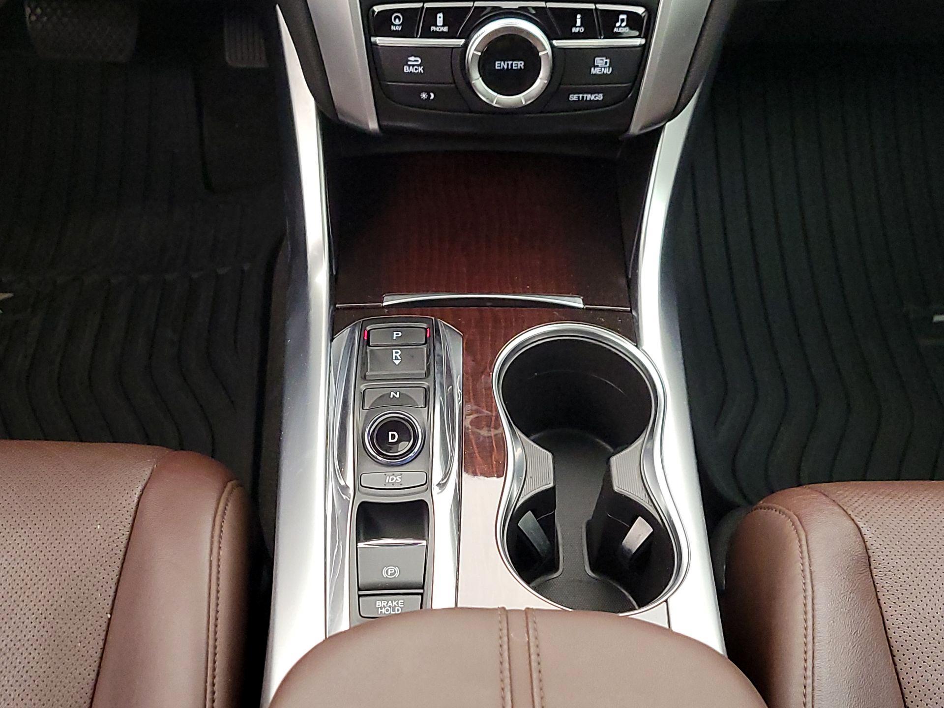 Thumbnail: 2015 Acura TLX - 18