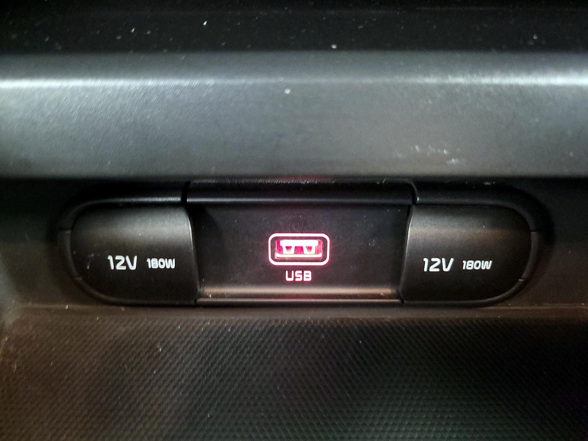 Thumbnail: 2020 Kia Soul - 18