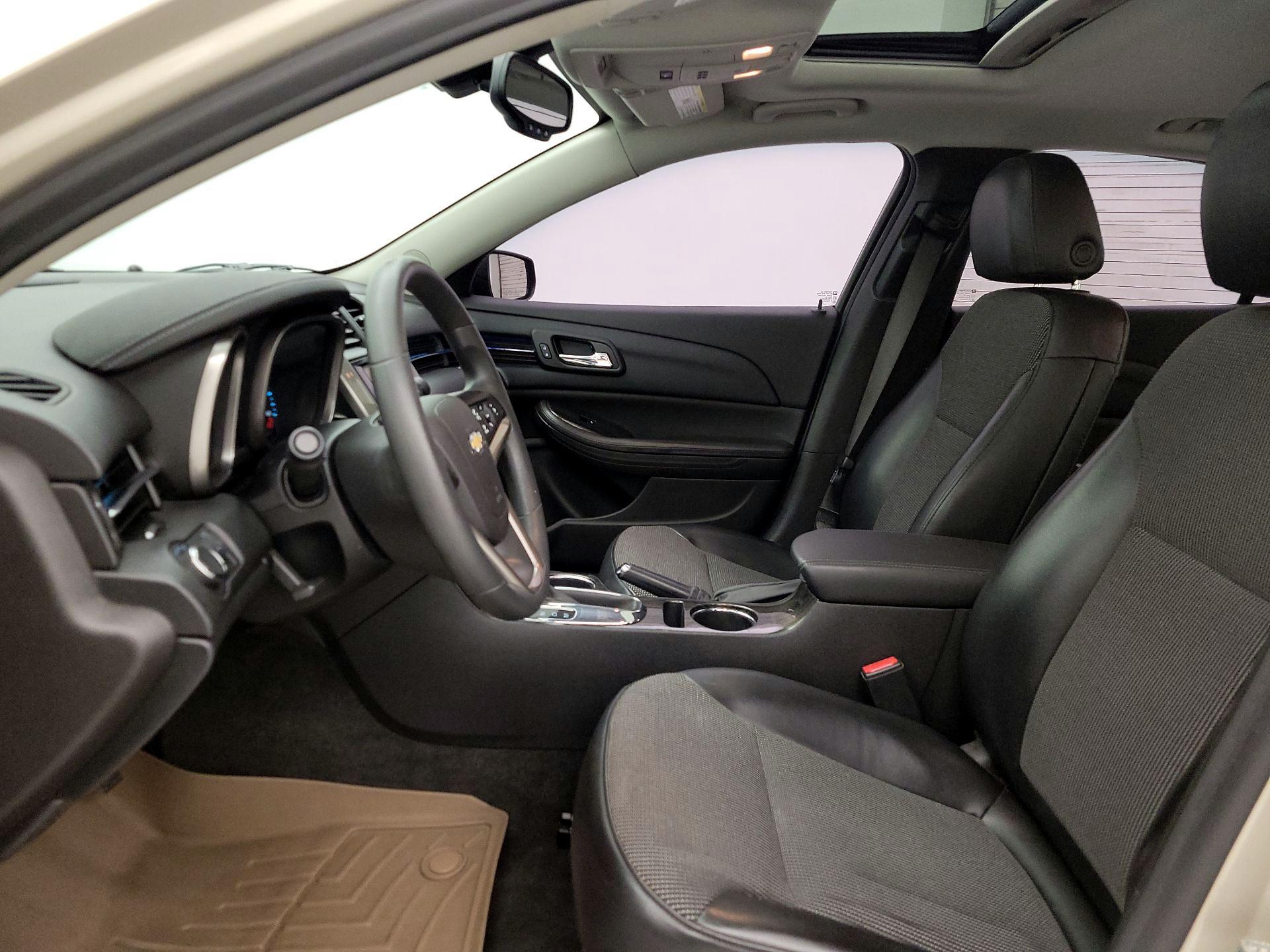 Thumbnail: 2014 Chevrolet Malibu - 11