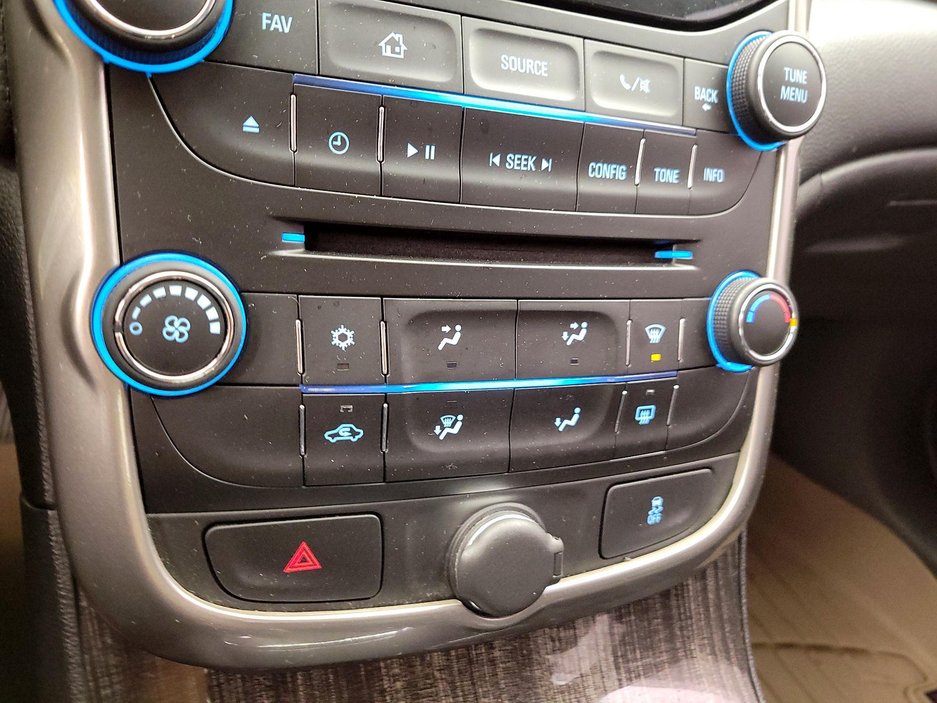 Thumbnail: 2014 Chevrolet Malibu - 16