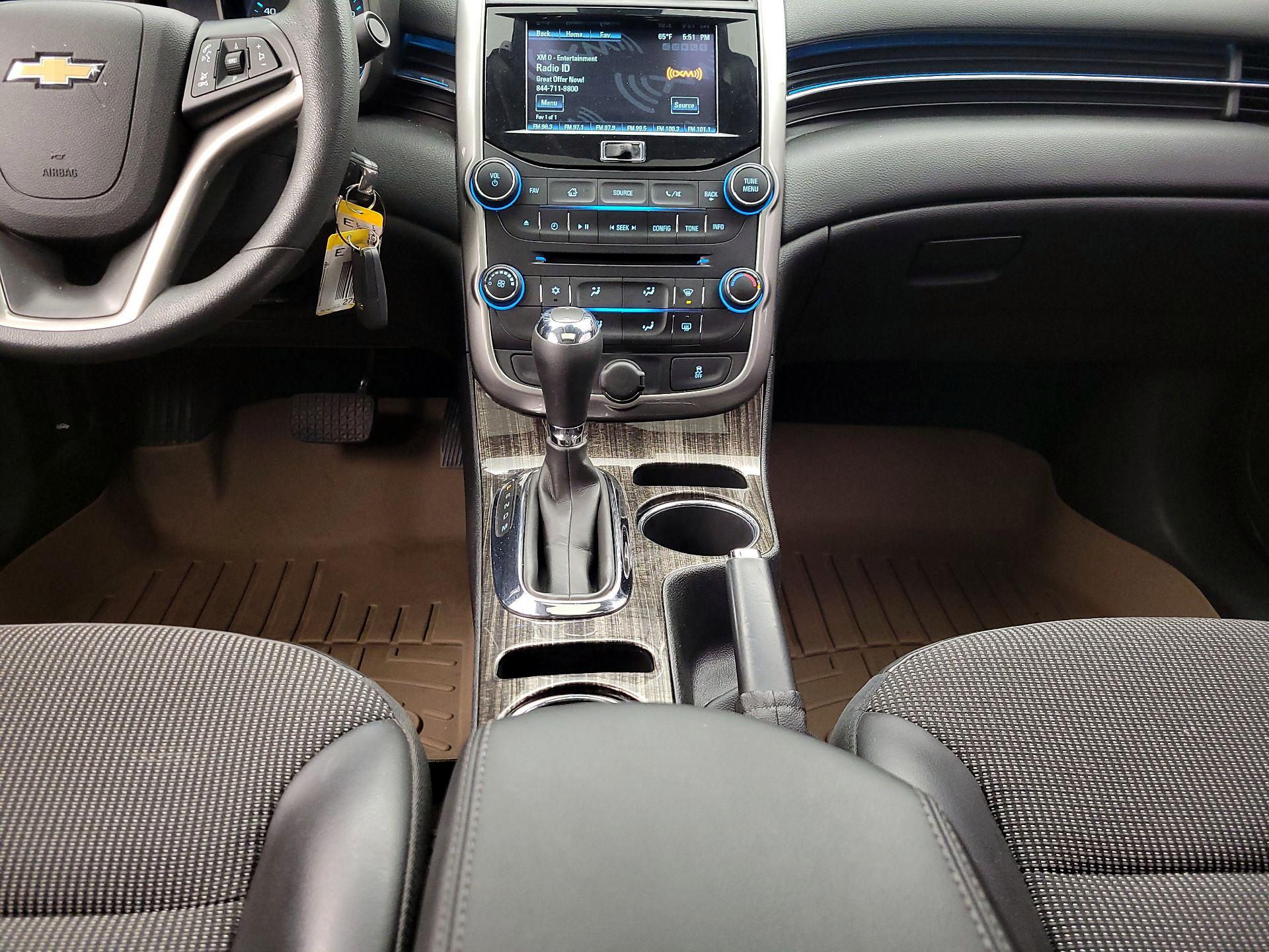 Thumbnail: 2014 Chevrolet Malibu - 17