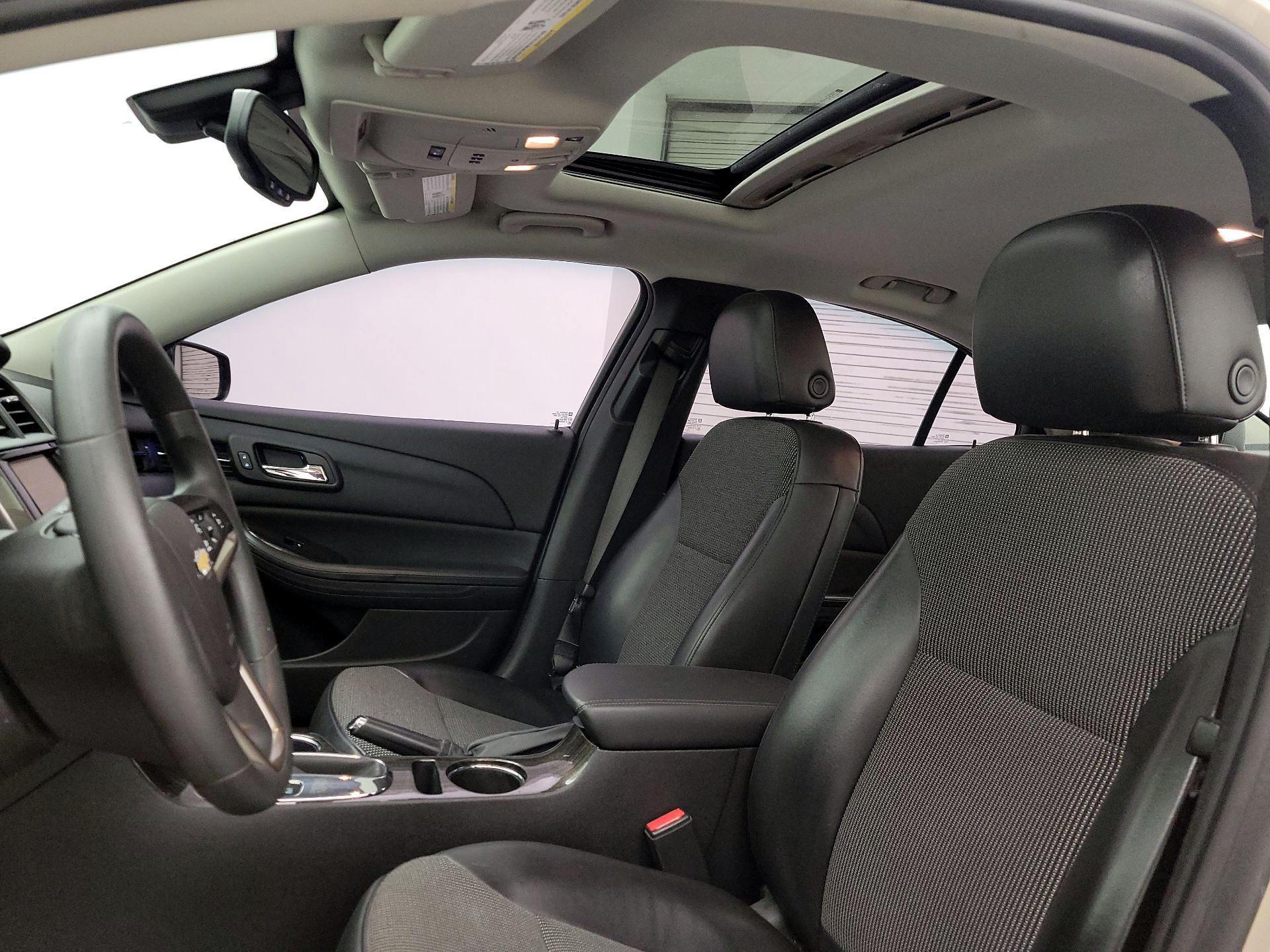 Thumbnail: 2014 Chevrolet Malibu - 19