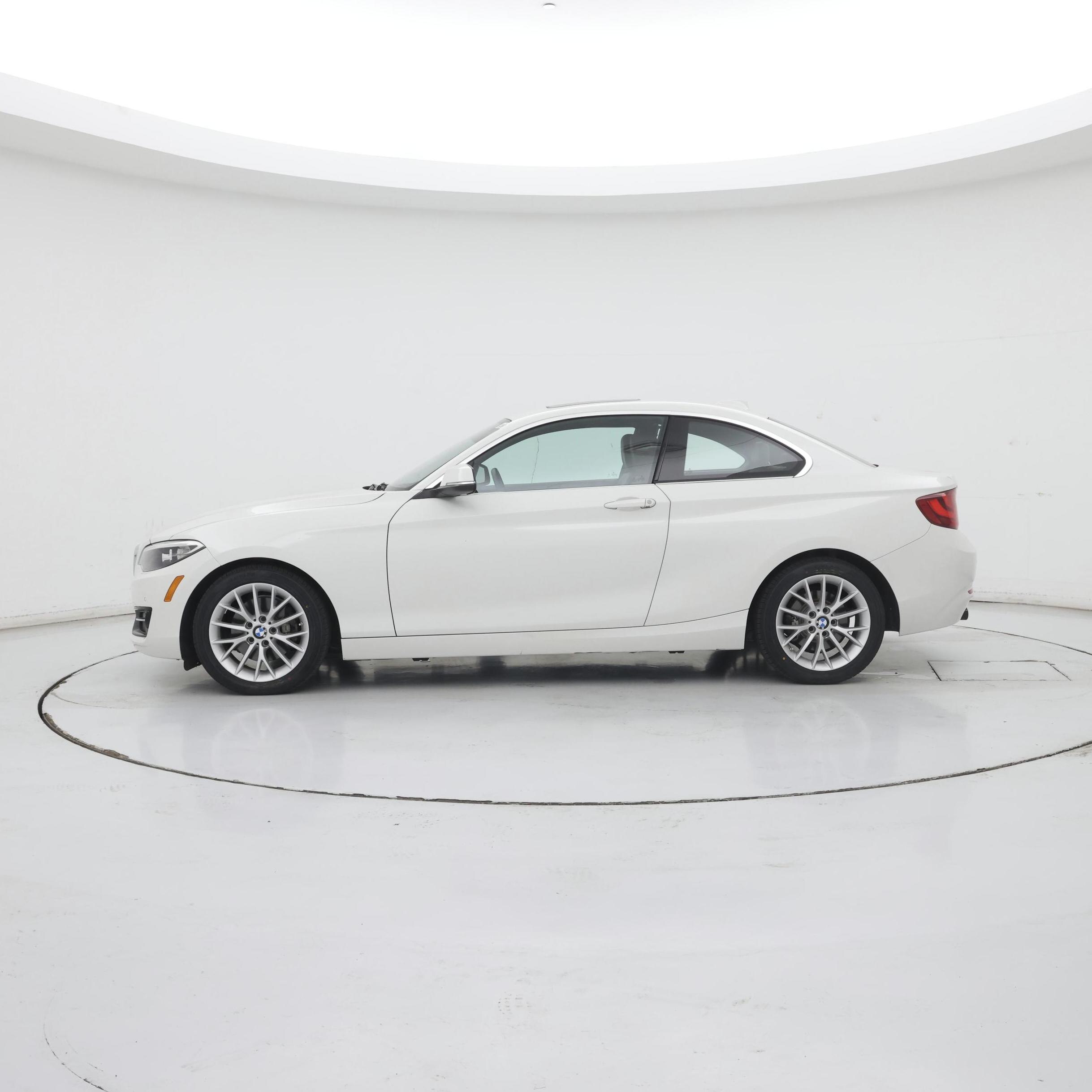 Thumbnail: 2016 BMW 2 Series - 3