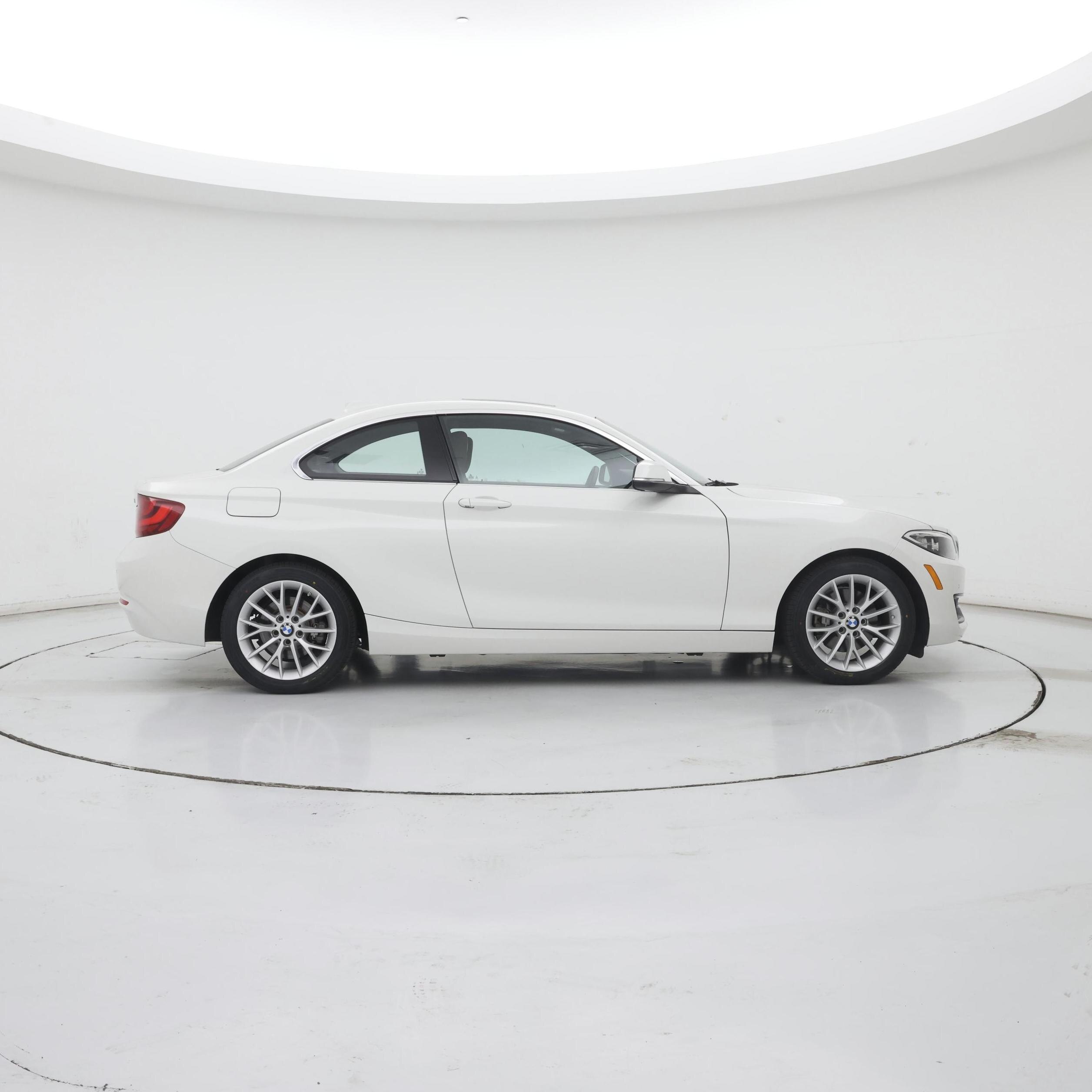 Thumbnail: 2016 BMW 2 Series - 7