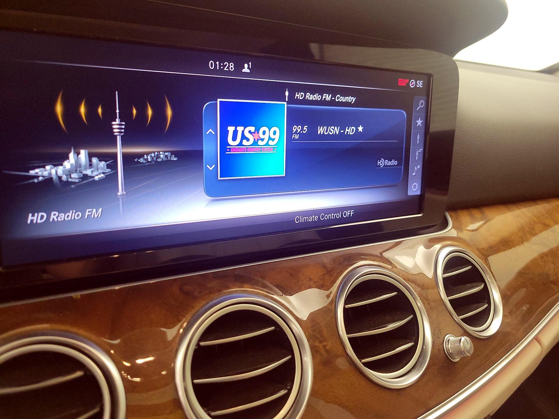 Thumbnail: 2017 Mercedes-Benz E-Class - 16