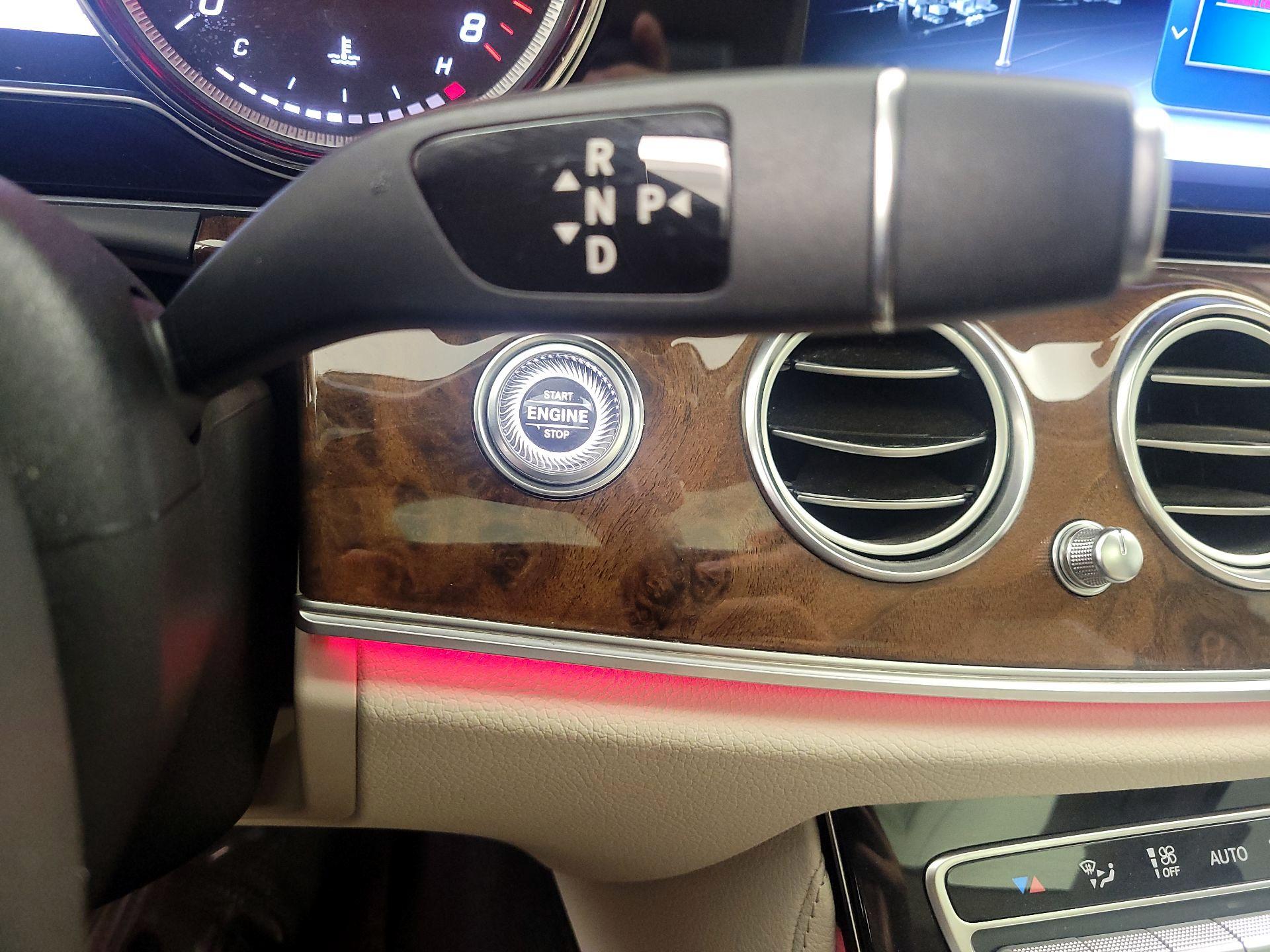 Thumbnail: 2017 Mercedes-Benz E-Class - 18