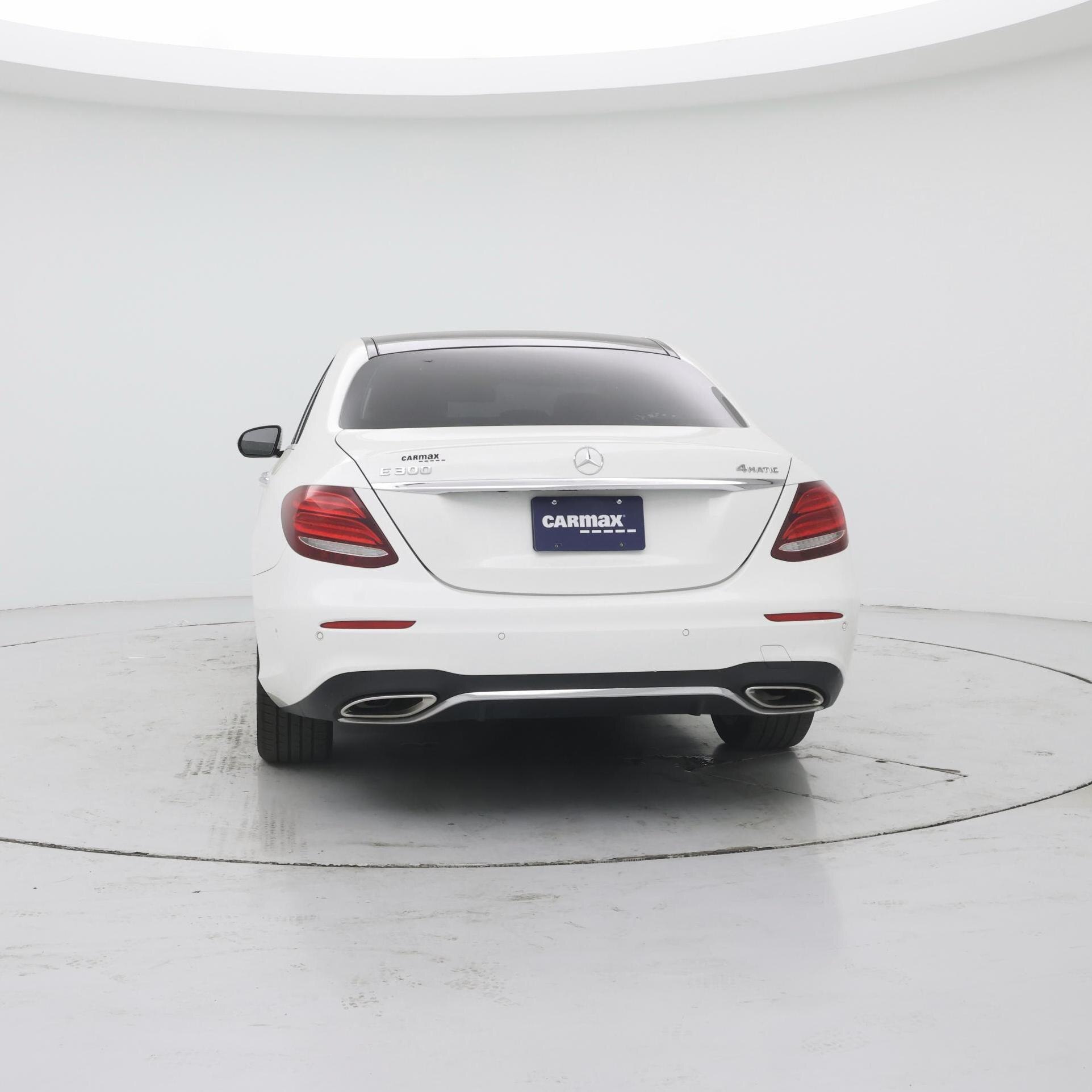 Thumbnail: 2017 Mercedes-Benz E-Class - 6