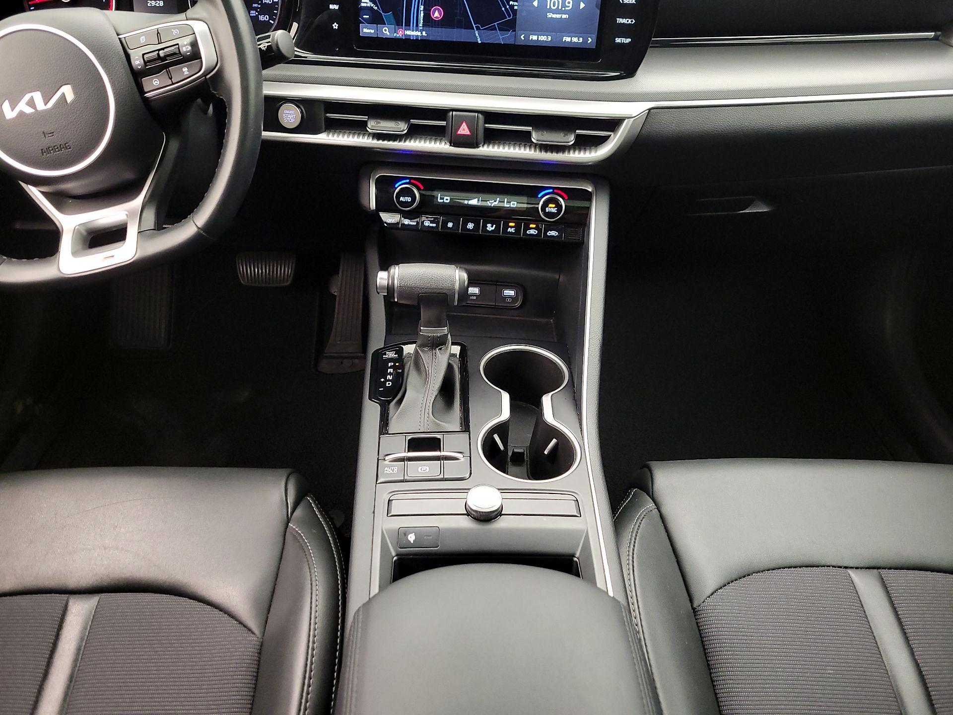 Thumbnail: 2022 Kia K5 - 18