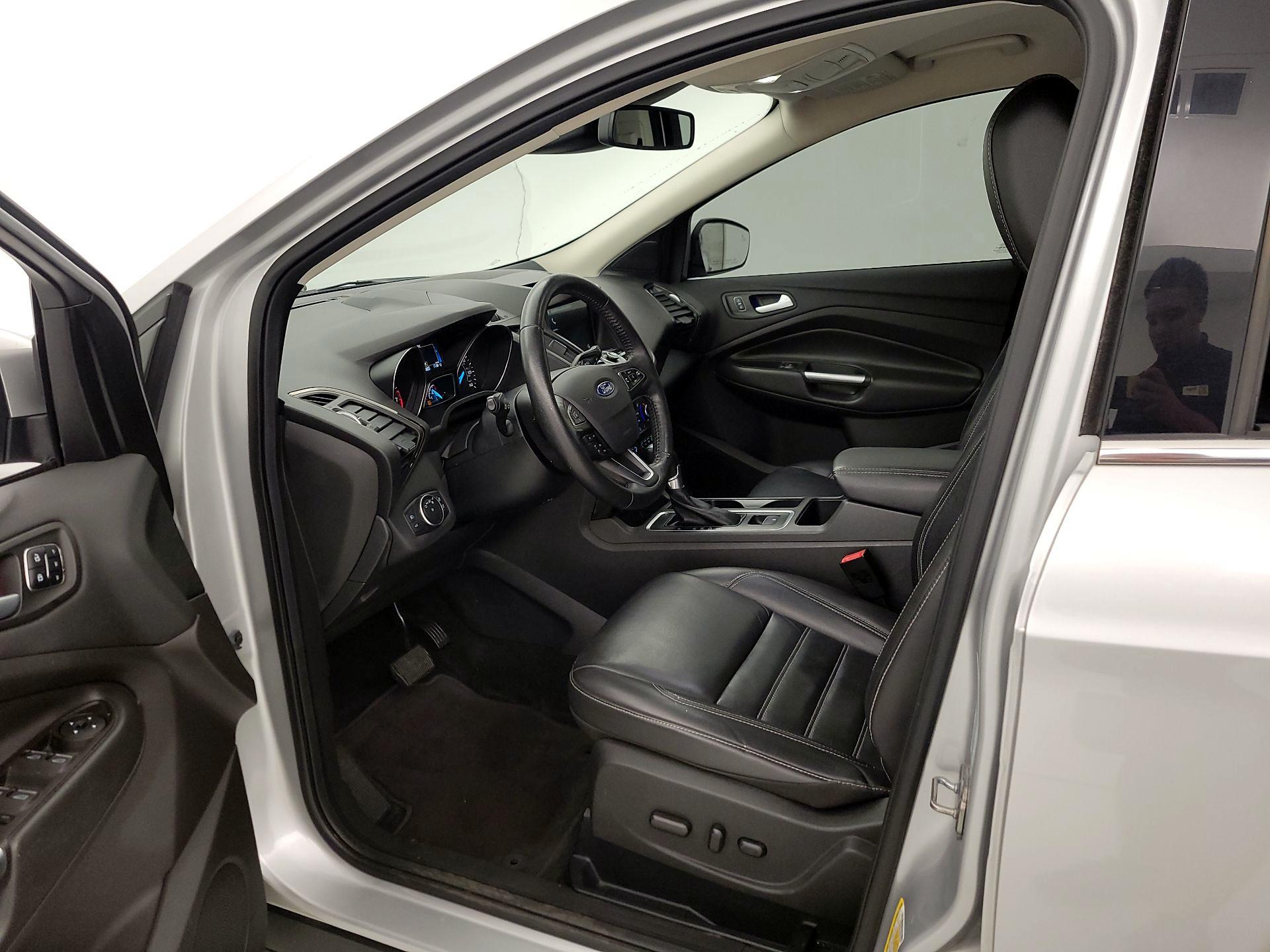 Thumbnail: 2017 Ford Escape - 11