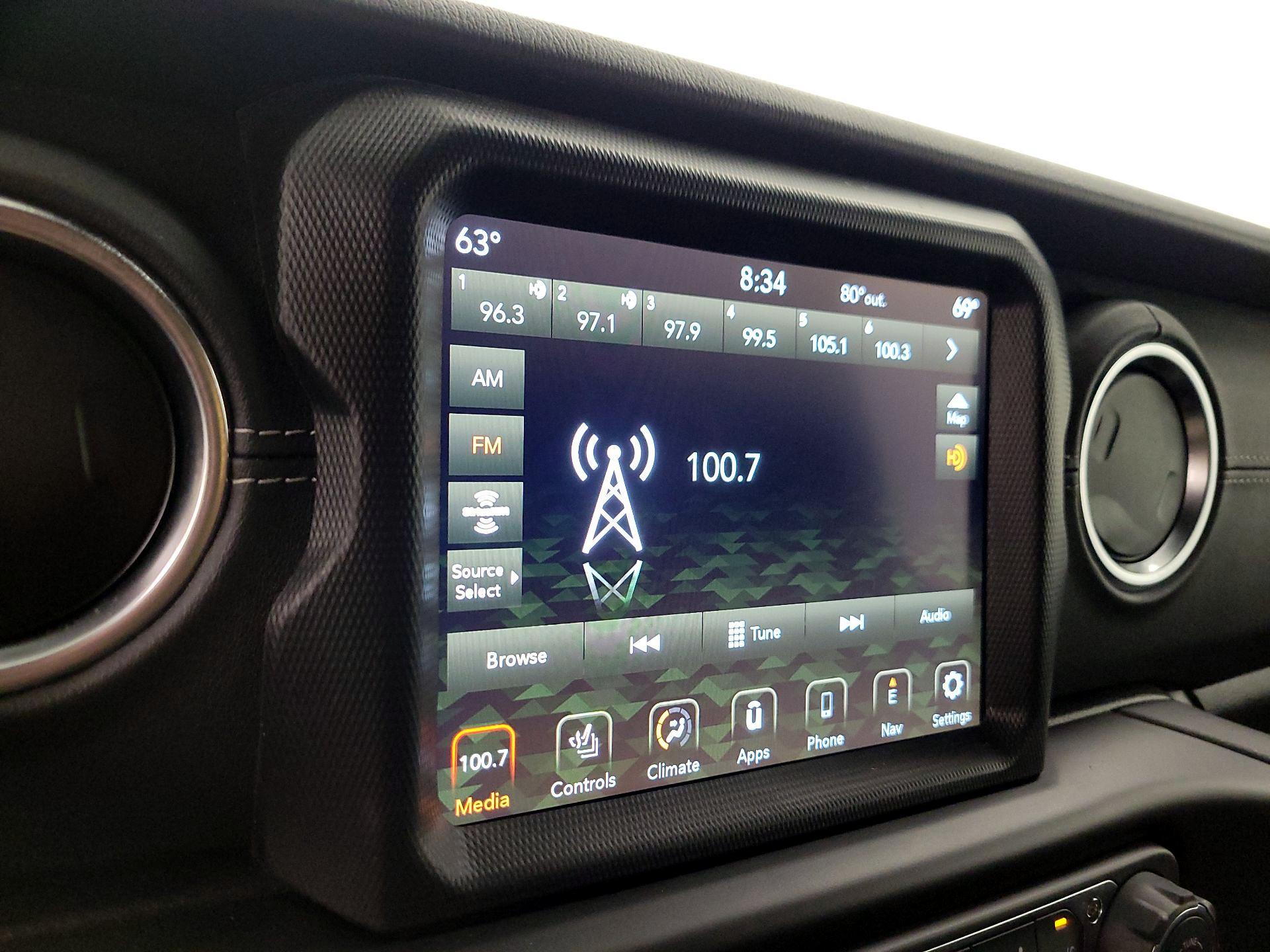Thumbnail: 2022 Jeep Wrangler - 15