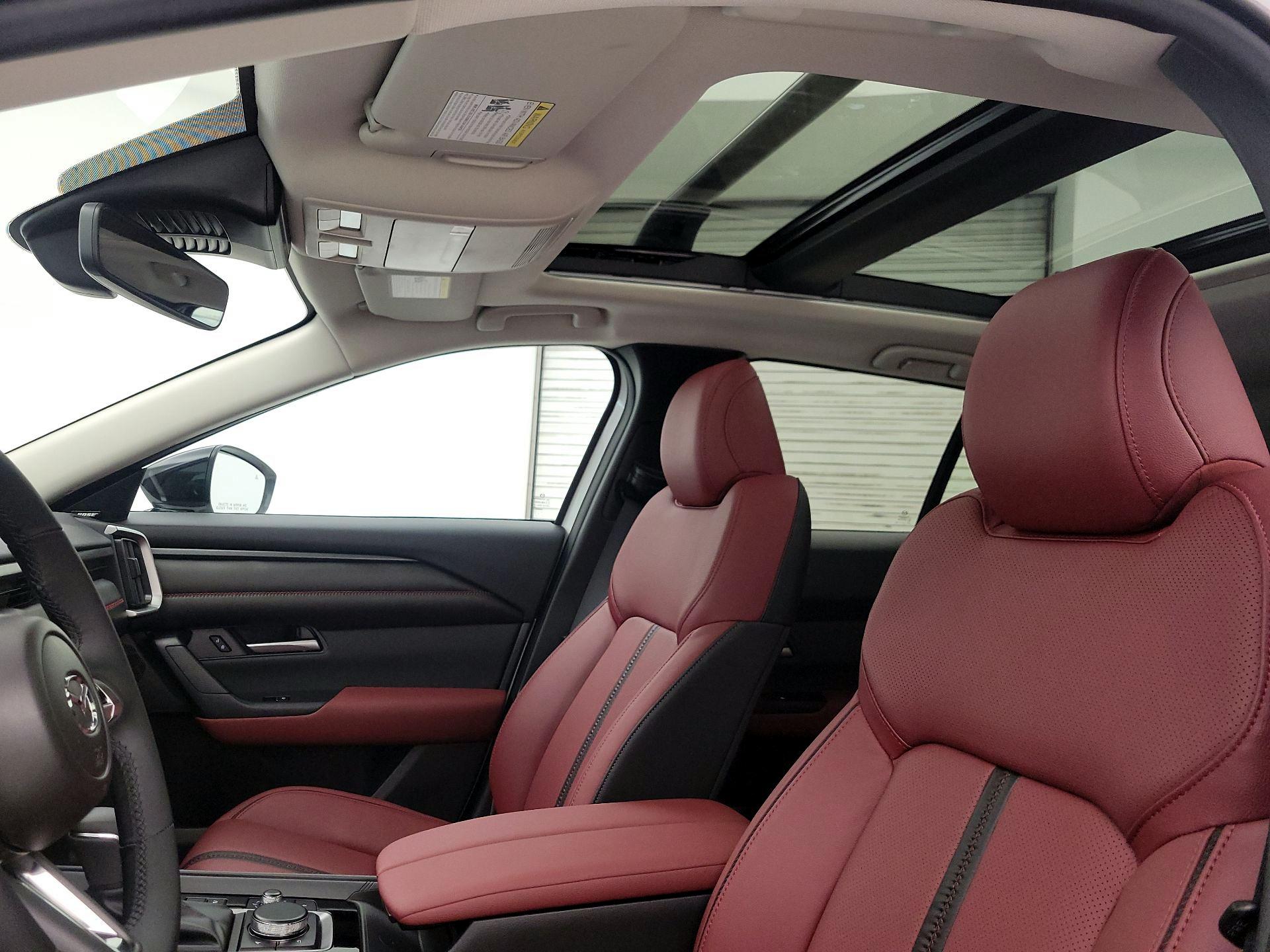Thumbnail: 2025 Mazda CX-50 - 19