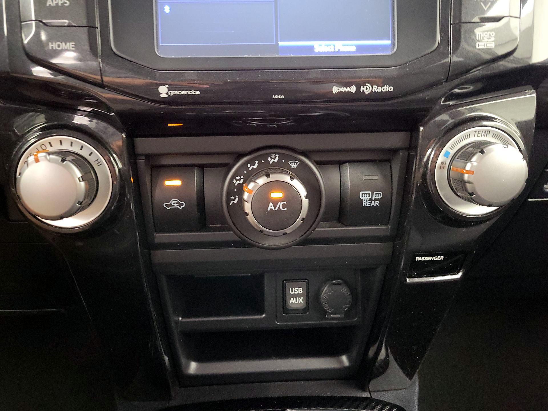 Thumbnail: 2019 Toyota 4Runner - 16