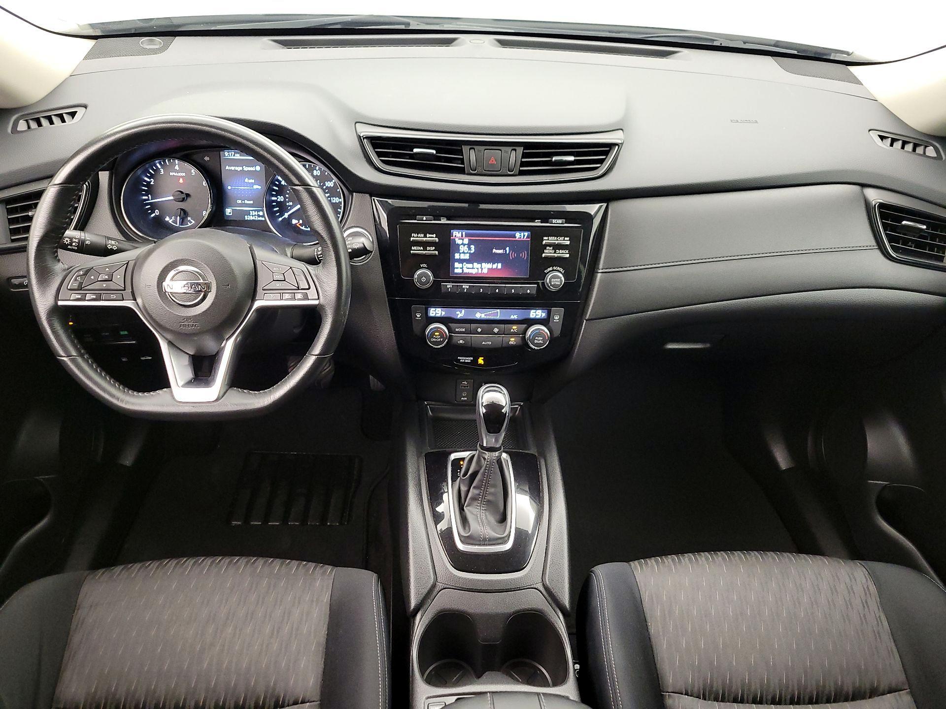 Thumbnail: 2017 Nissan Rogue - 9