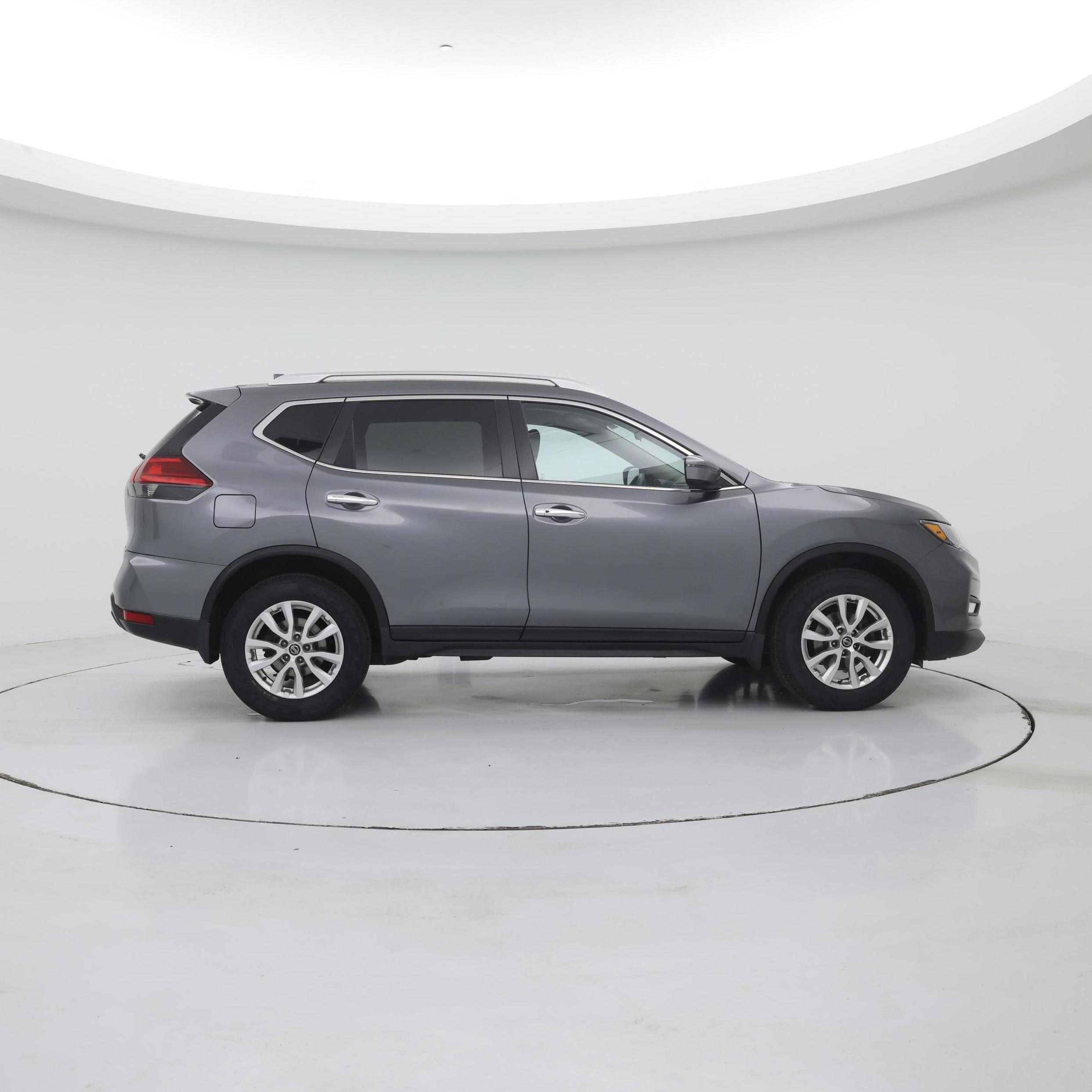 Thumbnail: 2017 Nissan Rogue - 7