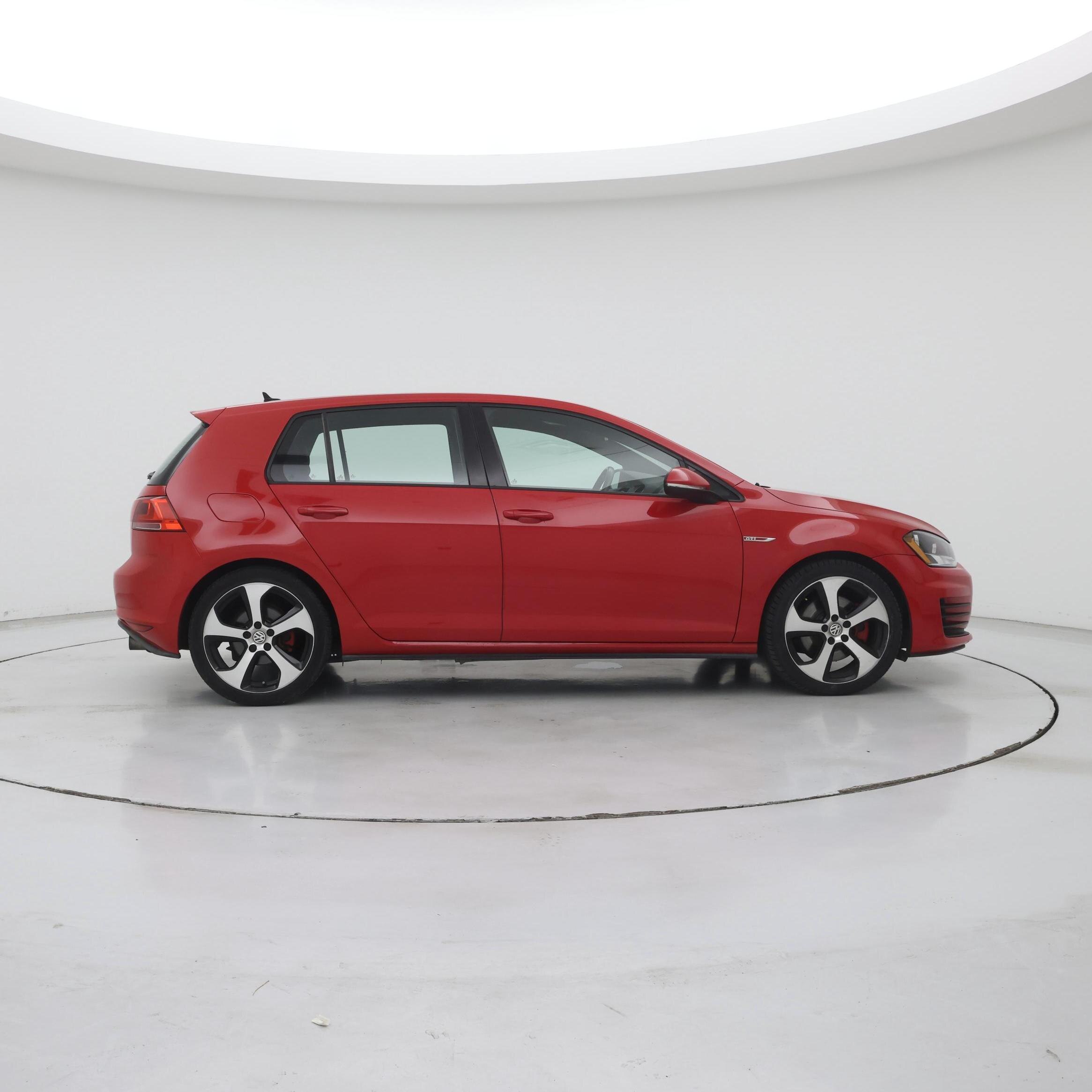 Thumbnail: 2015 Volkswagen Golf - 7
