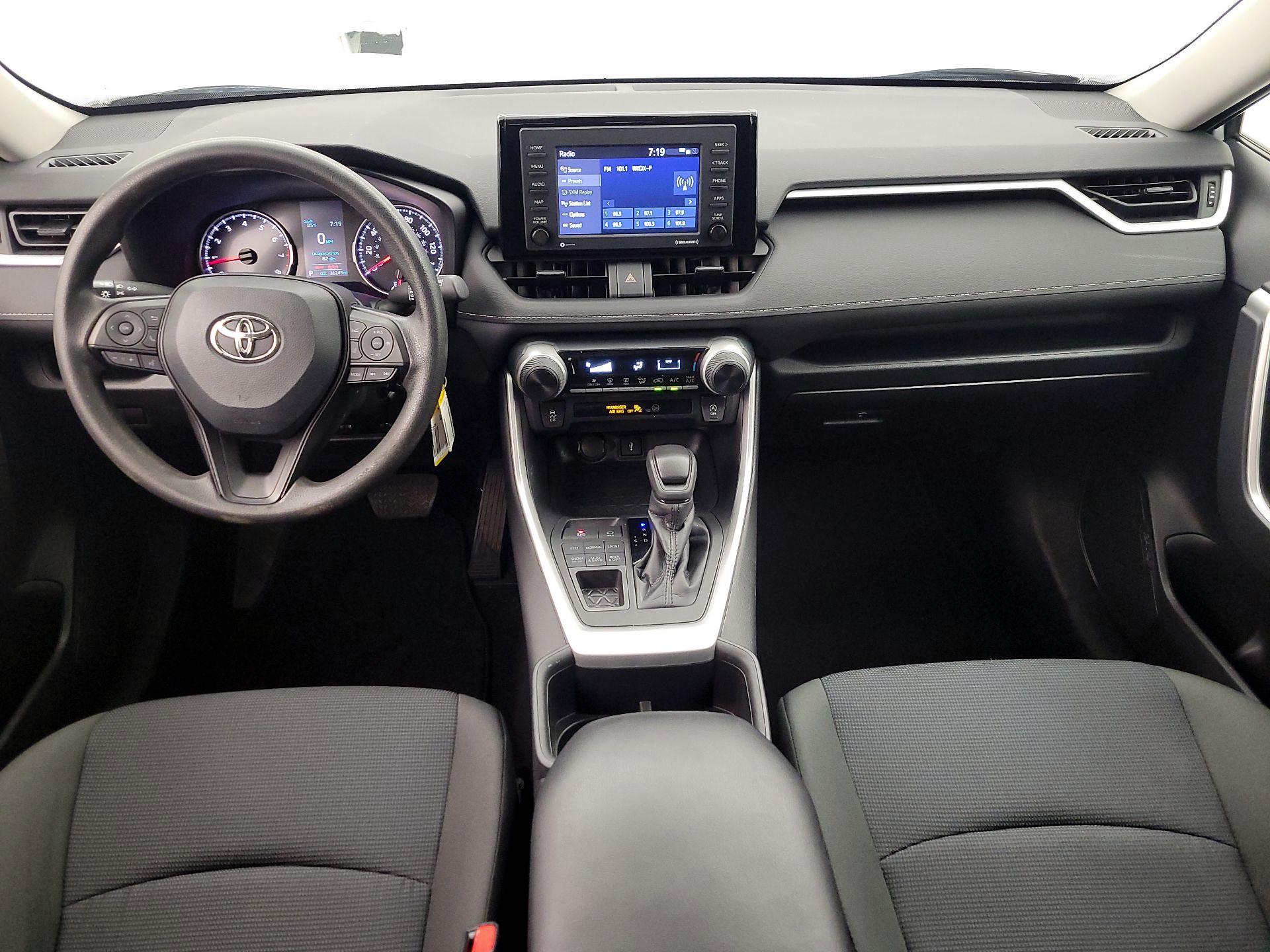 Thumbnail: 2022 Toyota RAV4 - 9