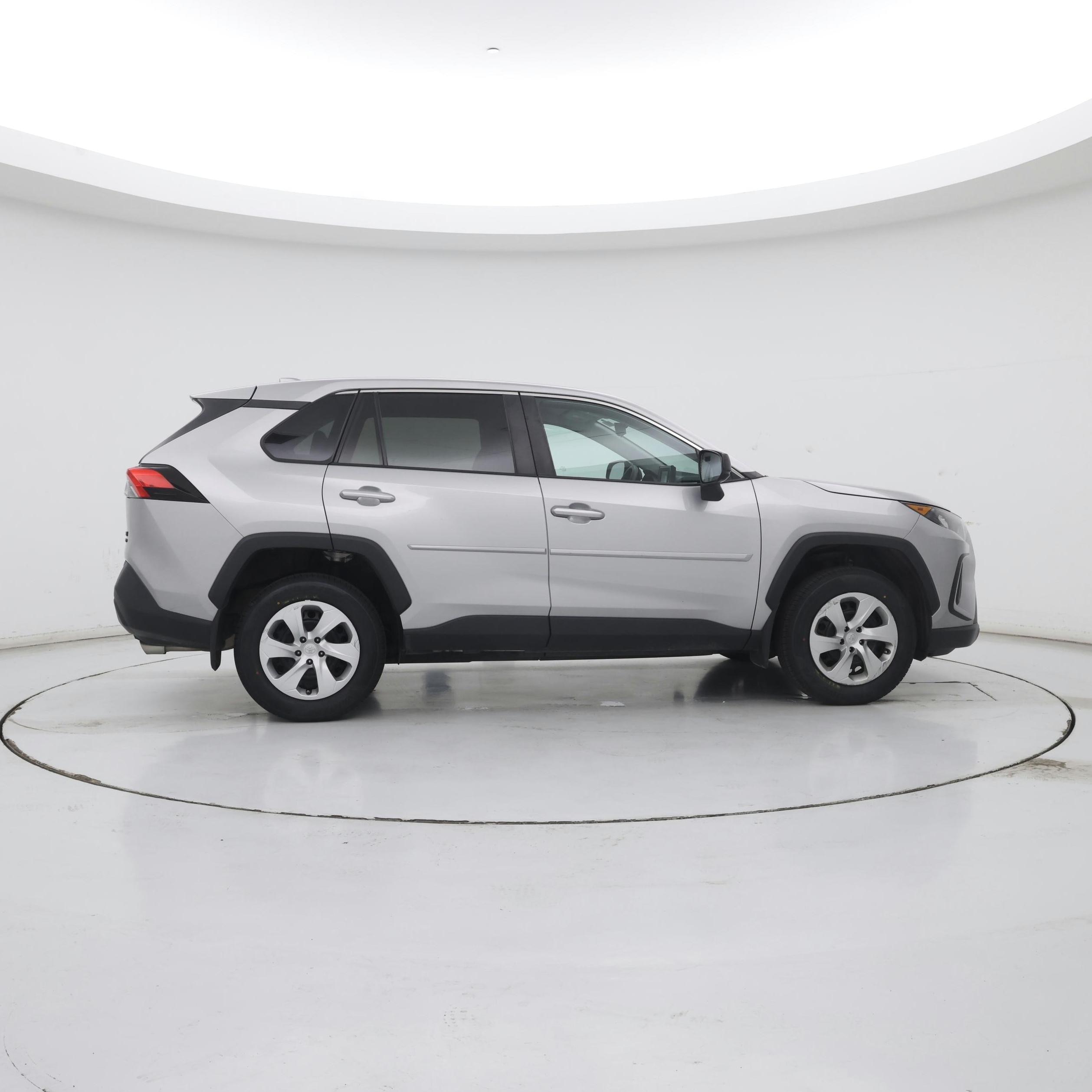 Thumbnail: 2022 Toyota RAV4 - 7