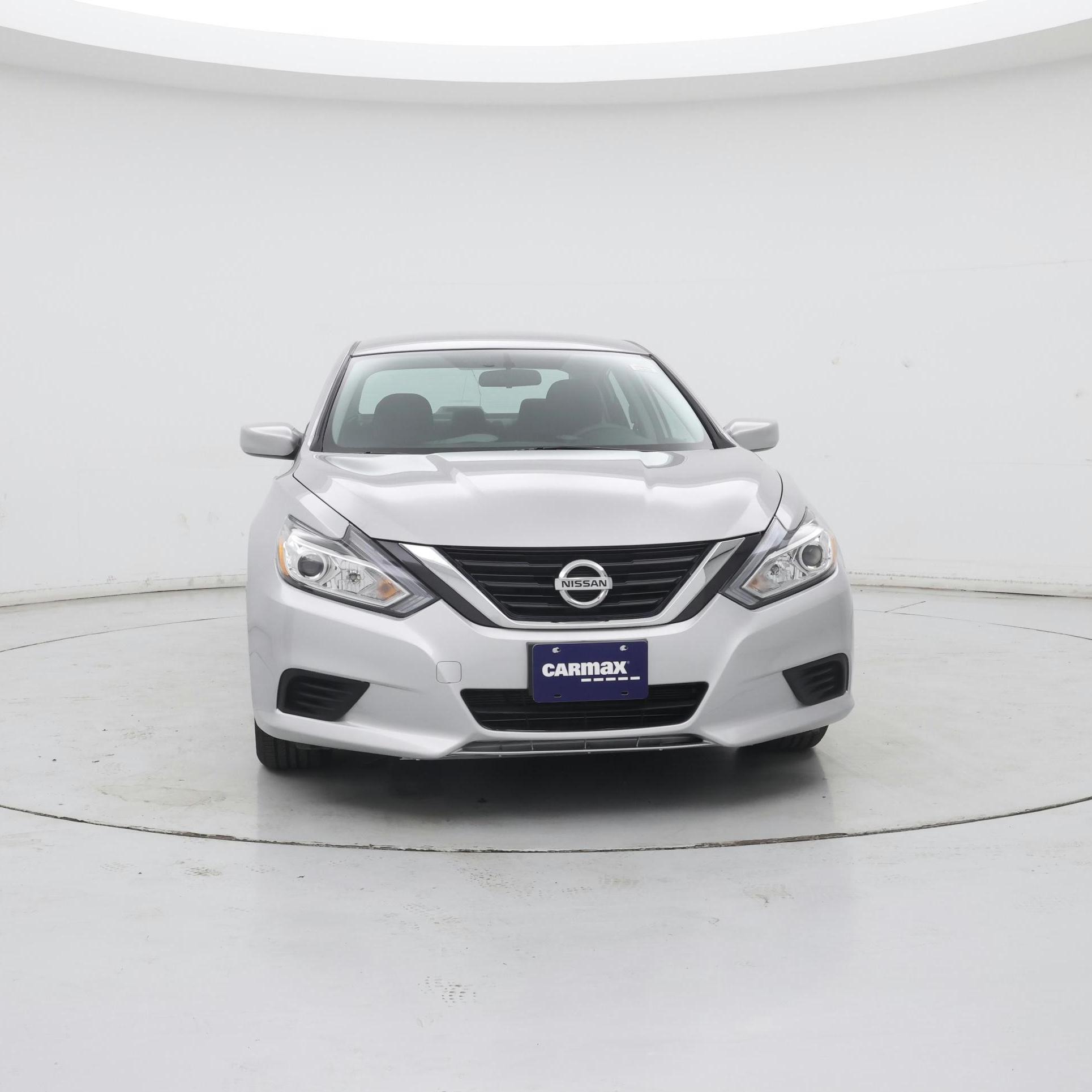 Thumbnail: 2016 Nissan Altima - 5