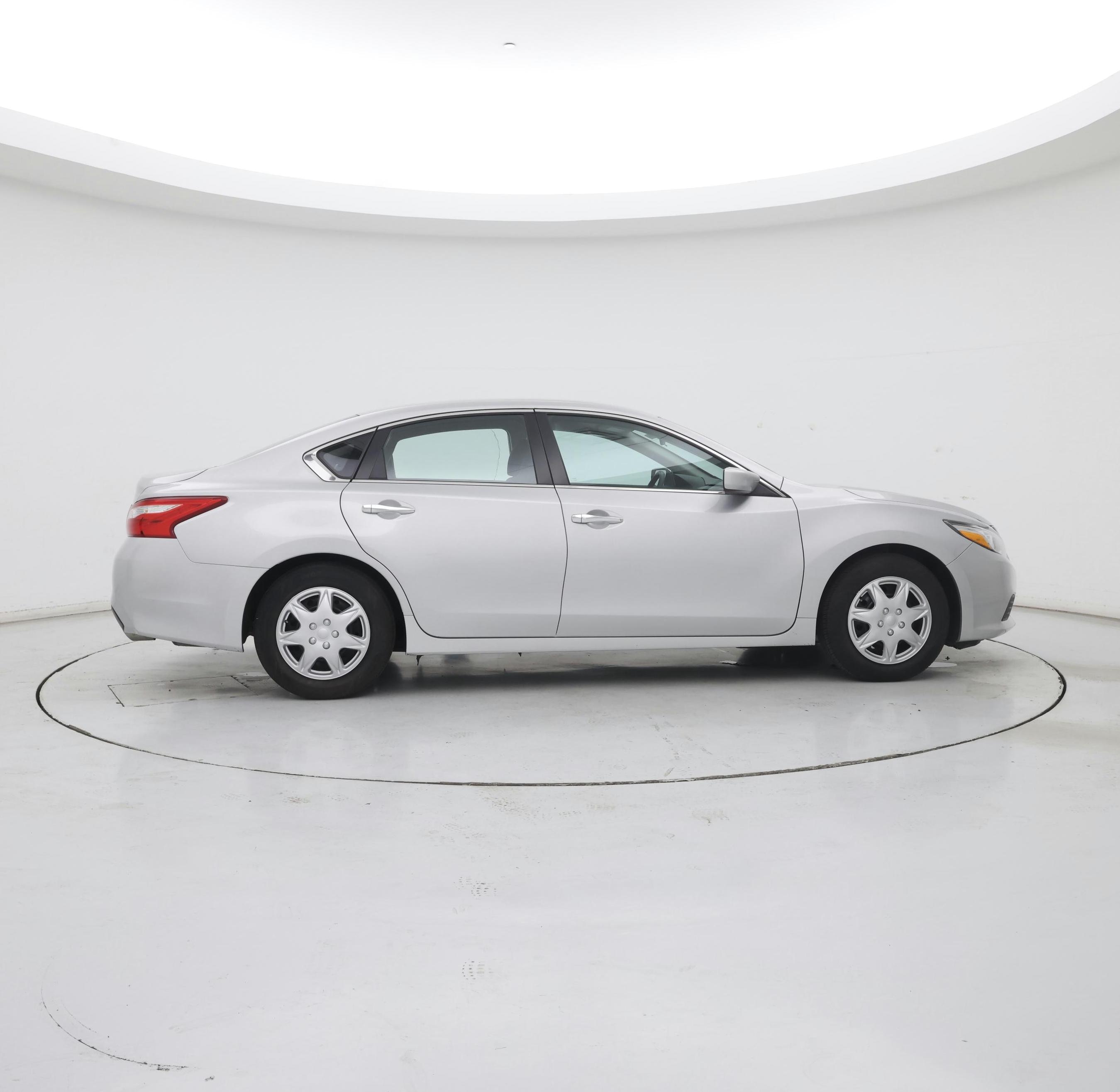 Thumbnail: 2016 Nissan Altima - 7