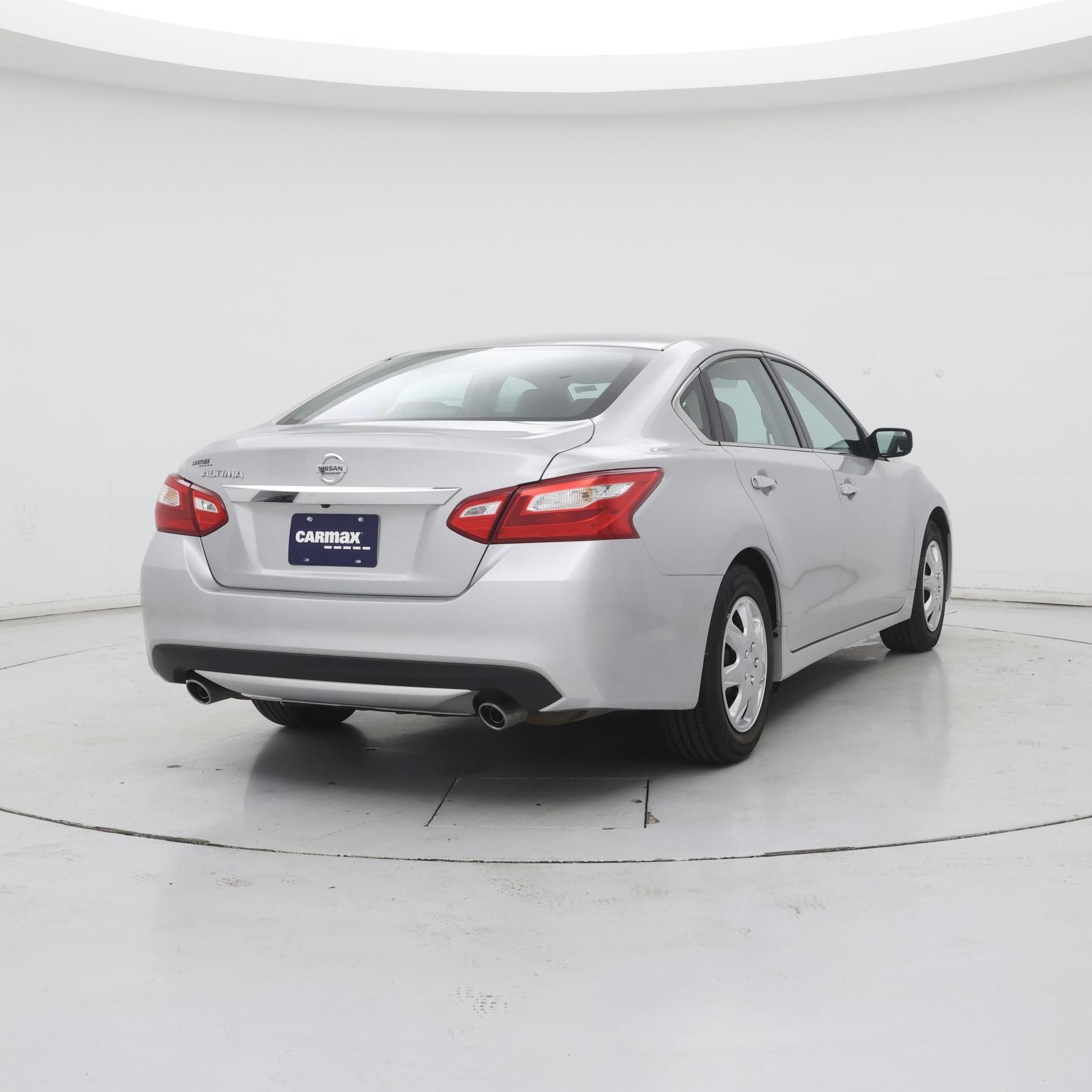 Thumbnail: 2016 Nissan Altima - 8