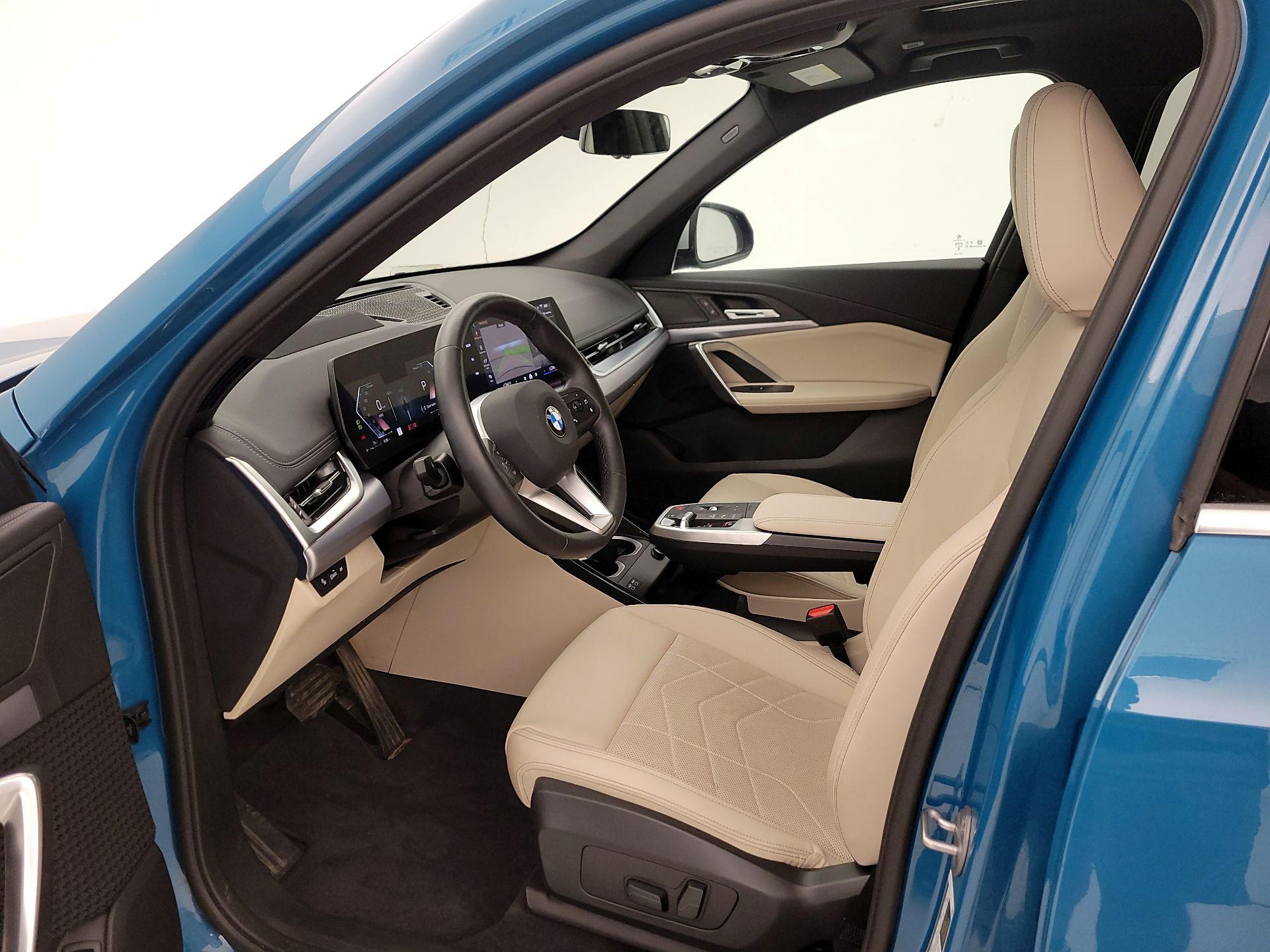 Thumbnail: 2024 BMW X1 - 11