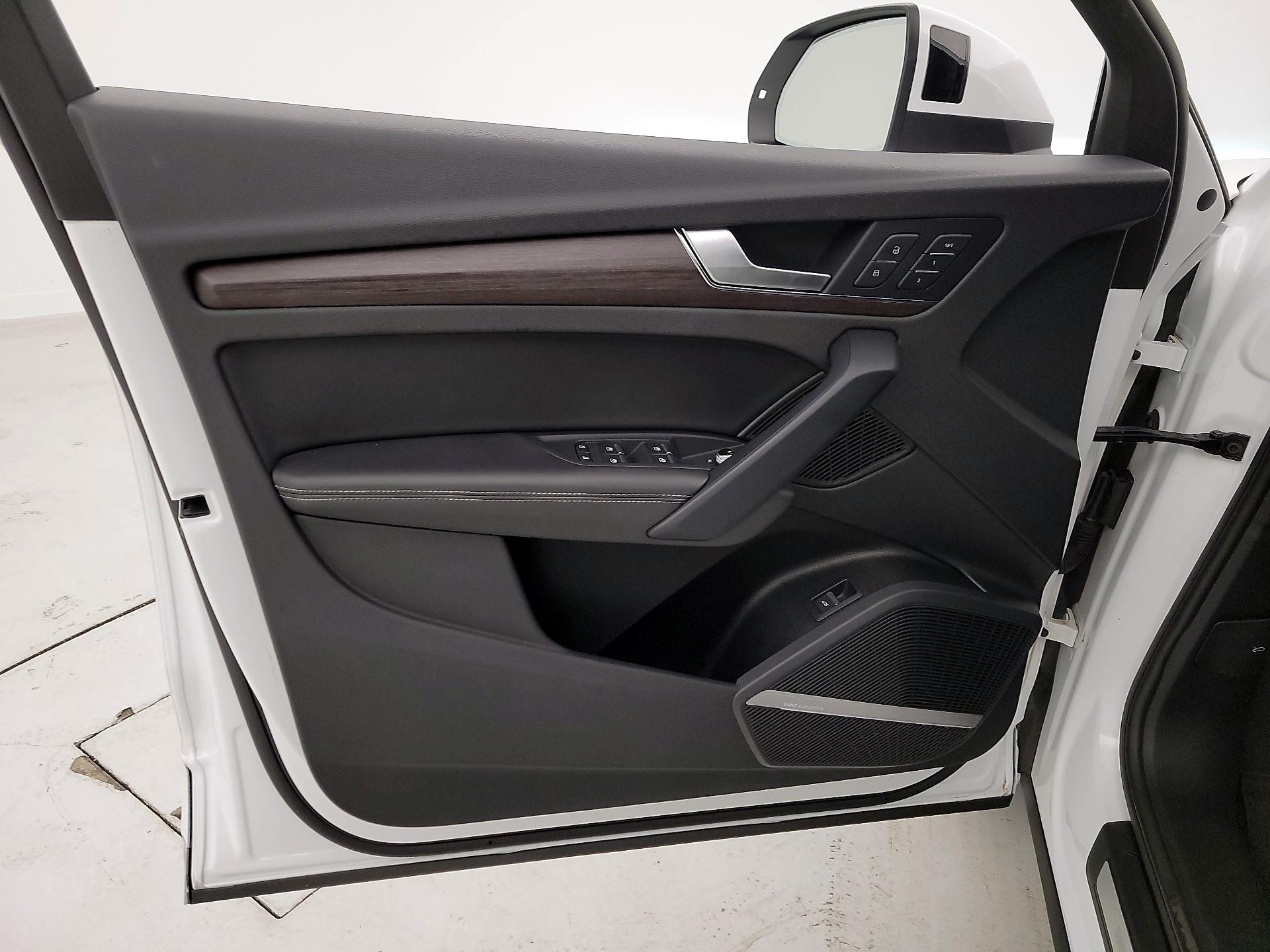 Thumbnail: 2021 Audi Q5 - 12