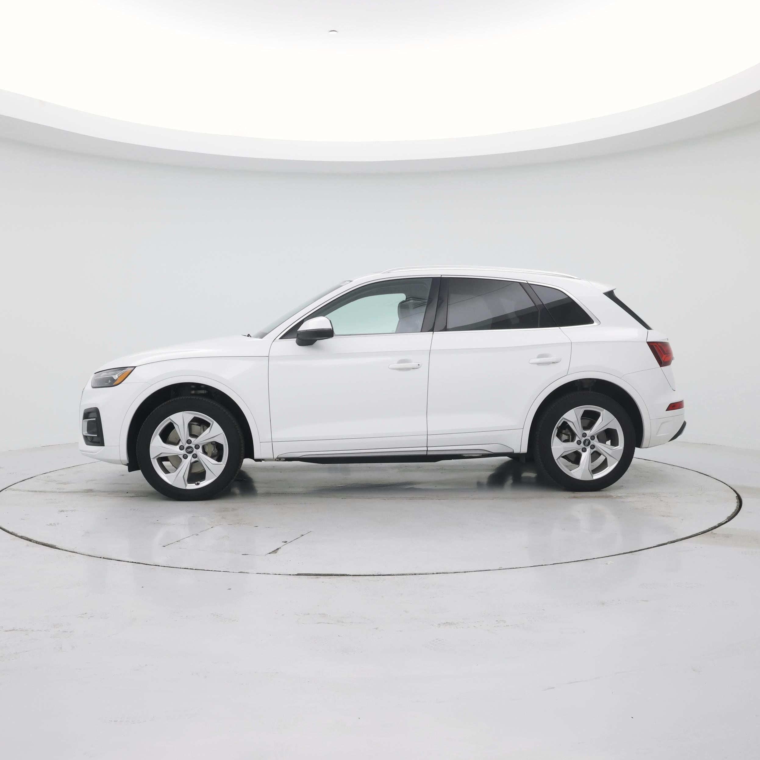 Thumbnail: 2021 Audi Q5 - 3