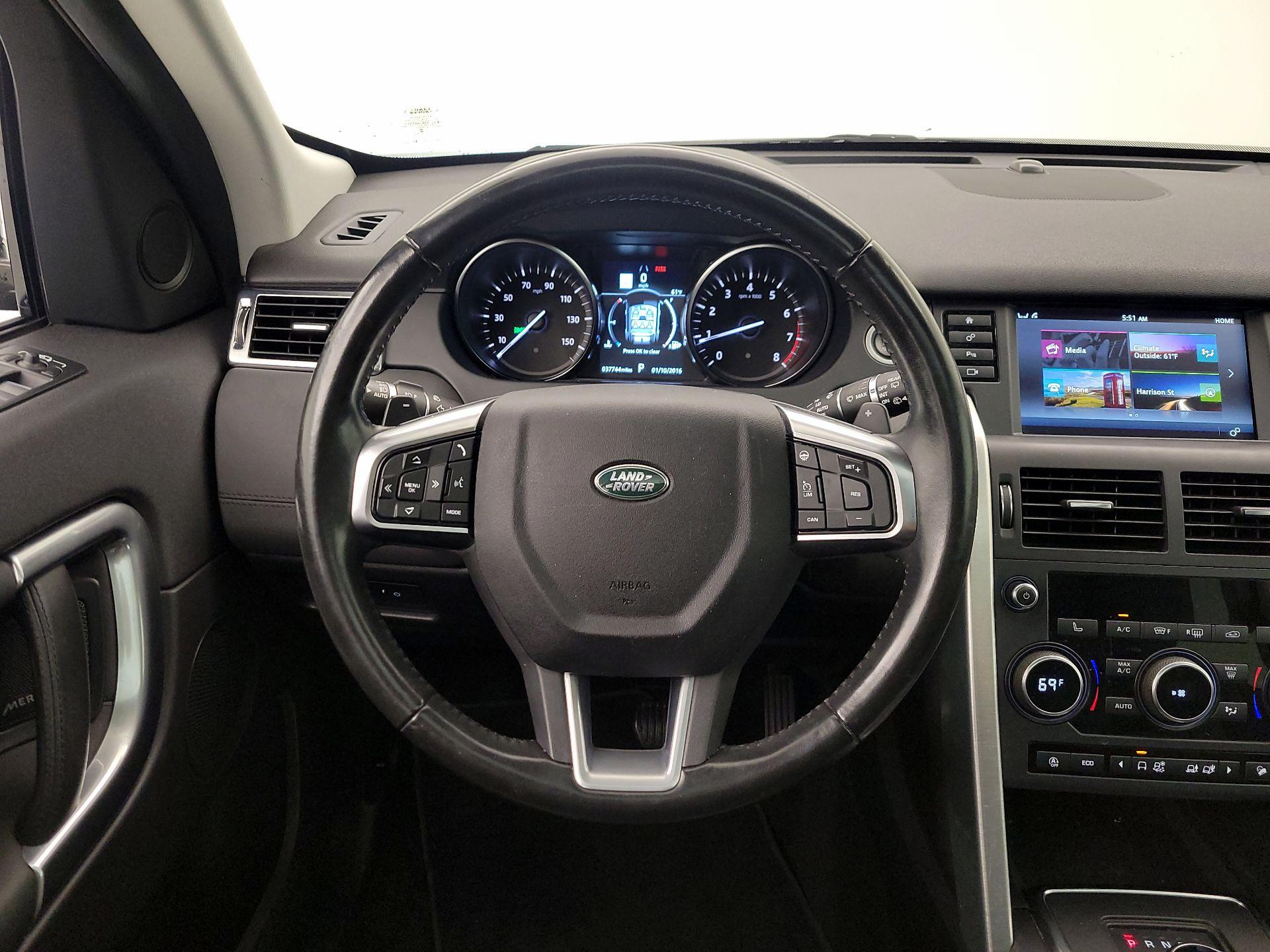 Thumbnail: 2018 Land Rover Discovery Sport - 10
