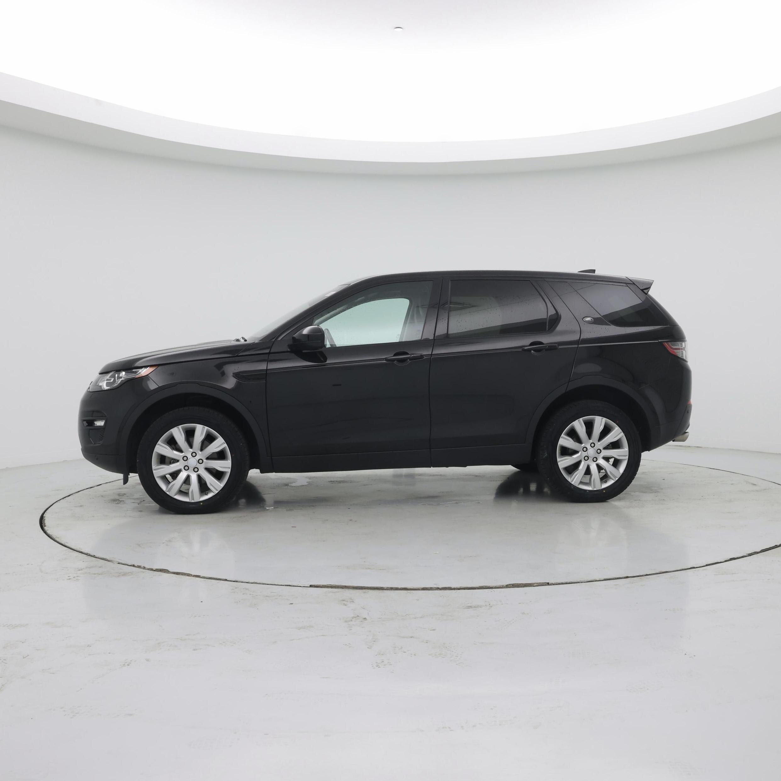 Thumbnail: 2018 Land Rover Discovery Sport - 3