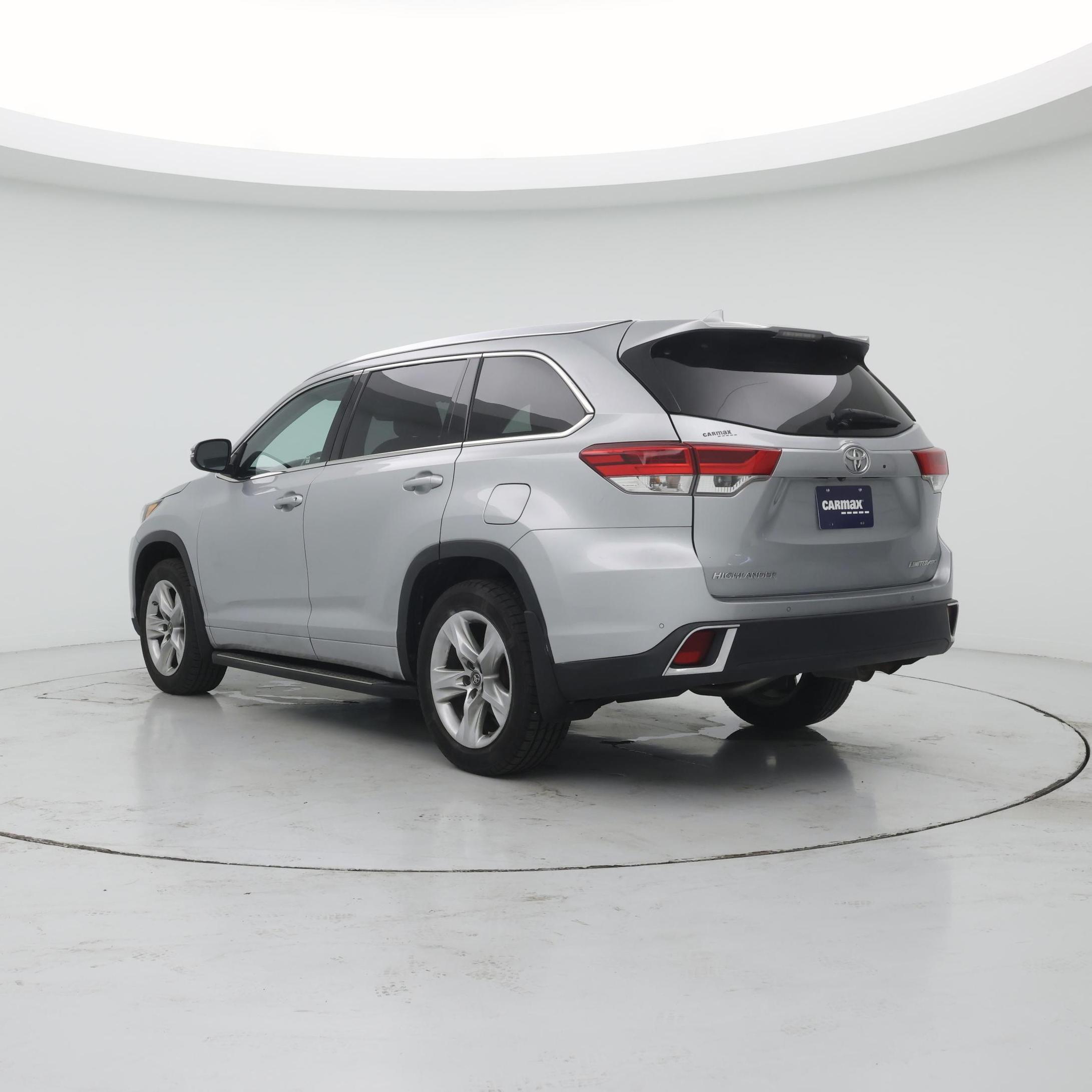 Thumbnail: 2018 Toyota Highlander - 2