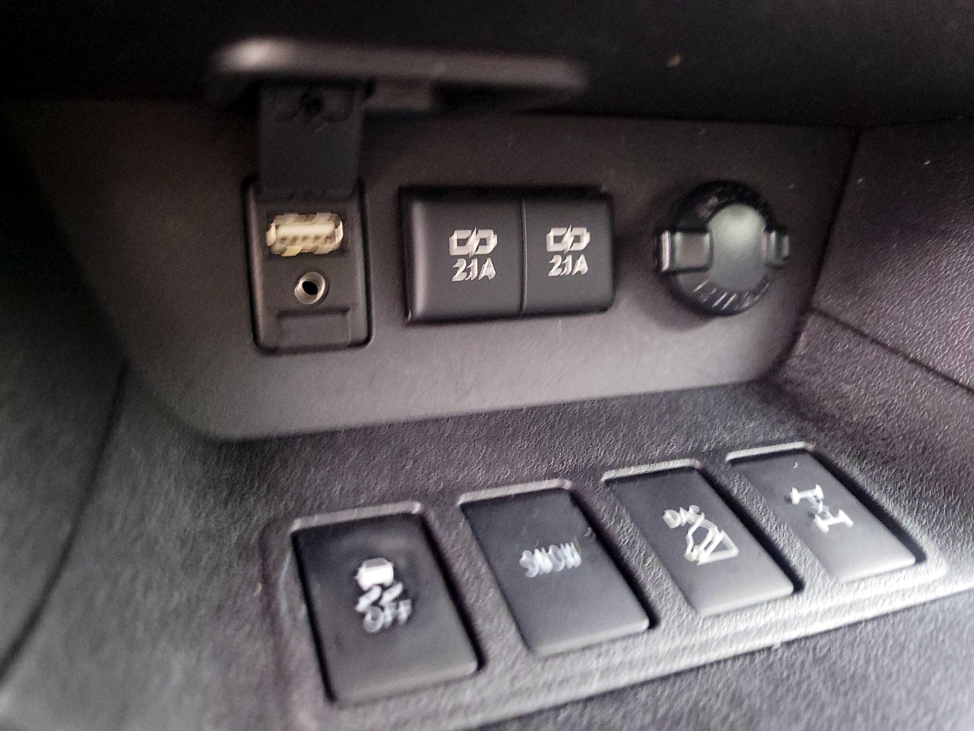 Thumbnail: 2018 Toyota Highlander - 19