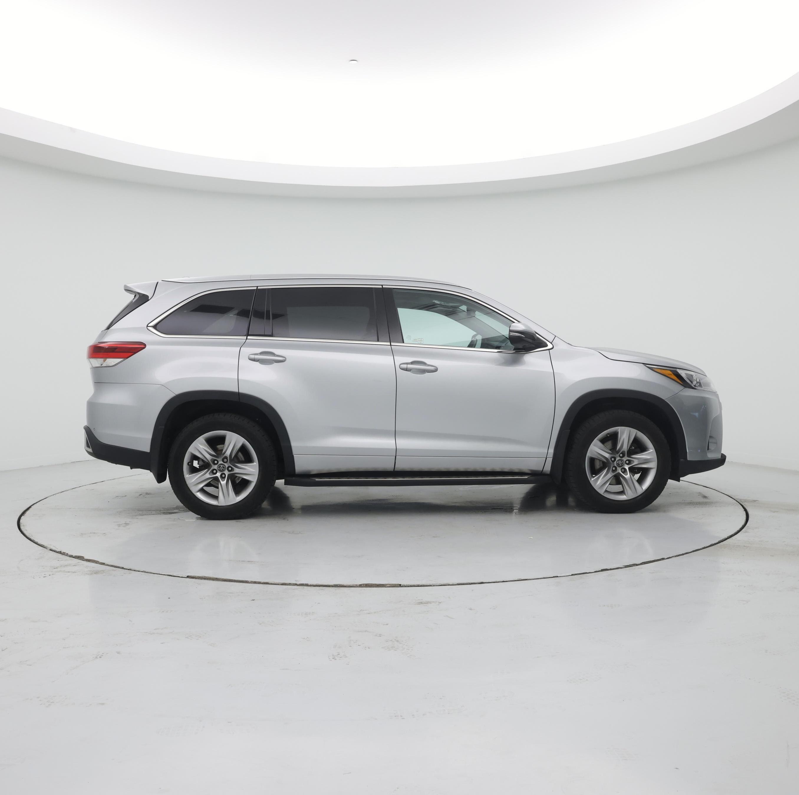 Thumbnail: 2018 Toyota Highlander - 7