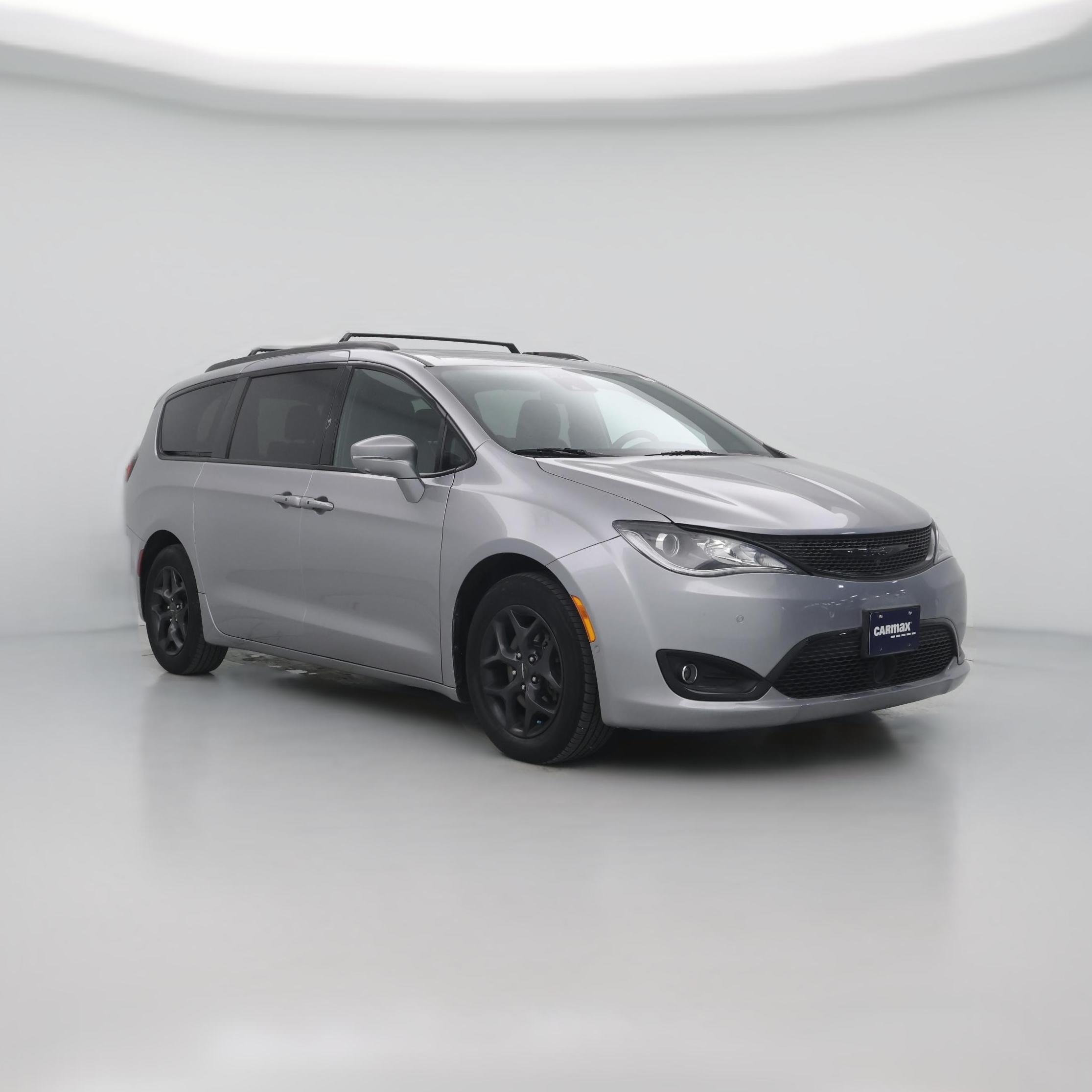 Thumbnail: 2018 Chrysler Pacifica - 1