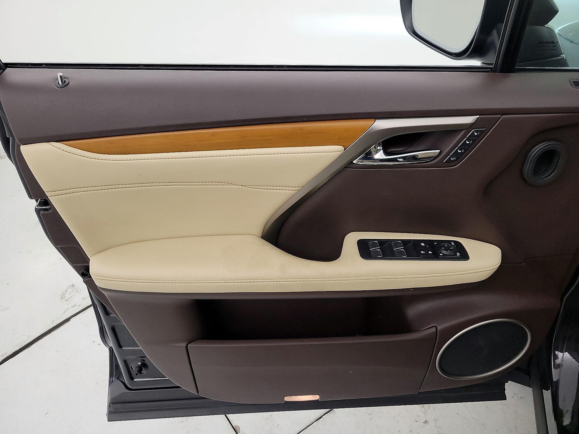 Thumbnail: 2018 Lexus RX - 12