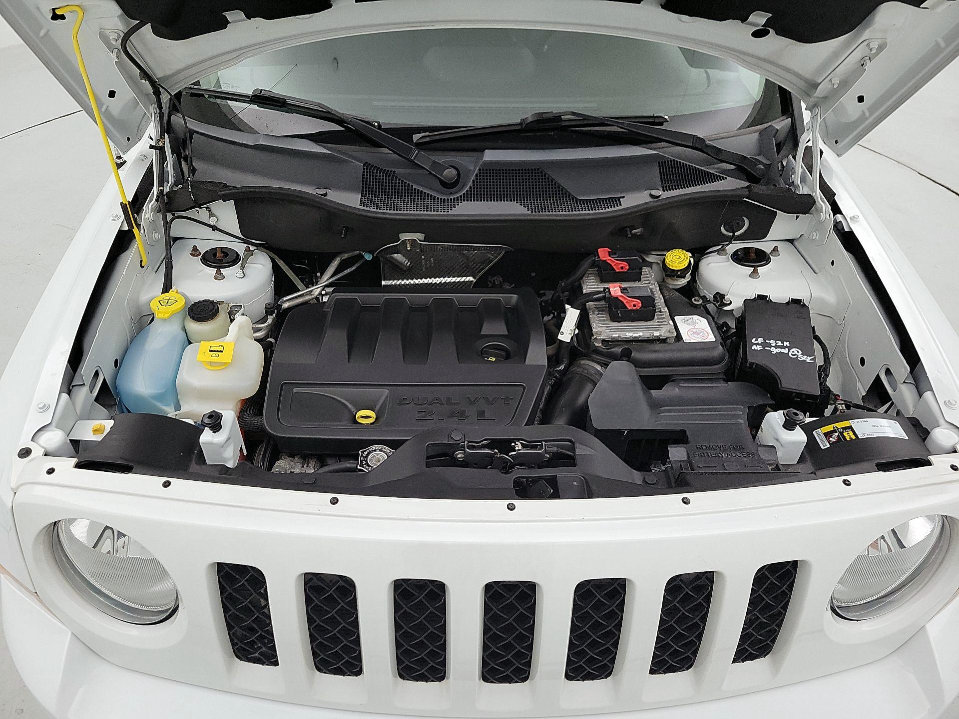 Thumbnail: 2015 Jeep Patriot - 18