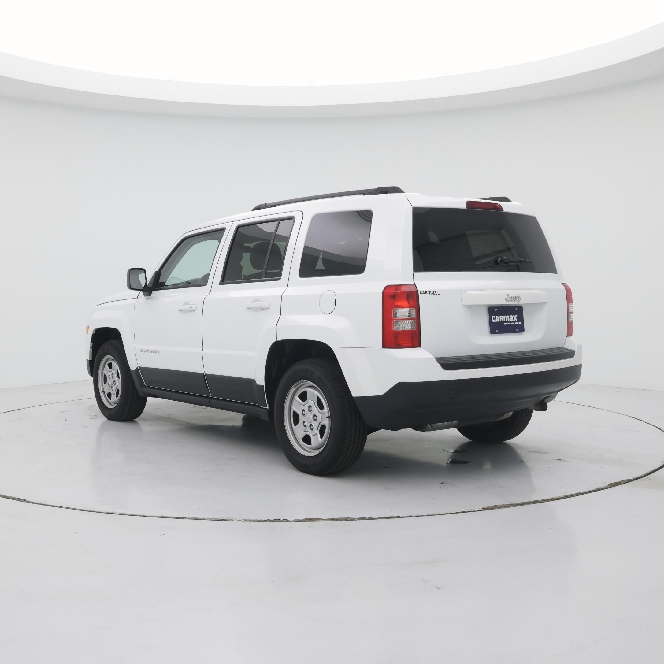 Thumbnail: 2015 Jeep Patriot - 2