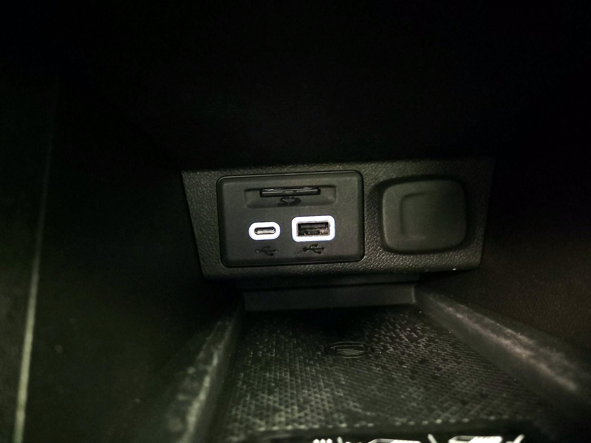 Thumbnail: 2023 Chevrolet Bolt EUV - 19