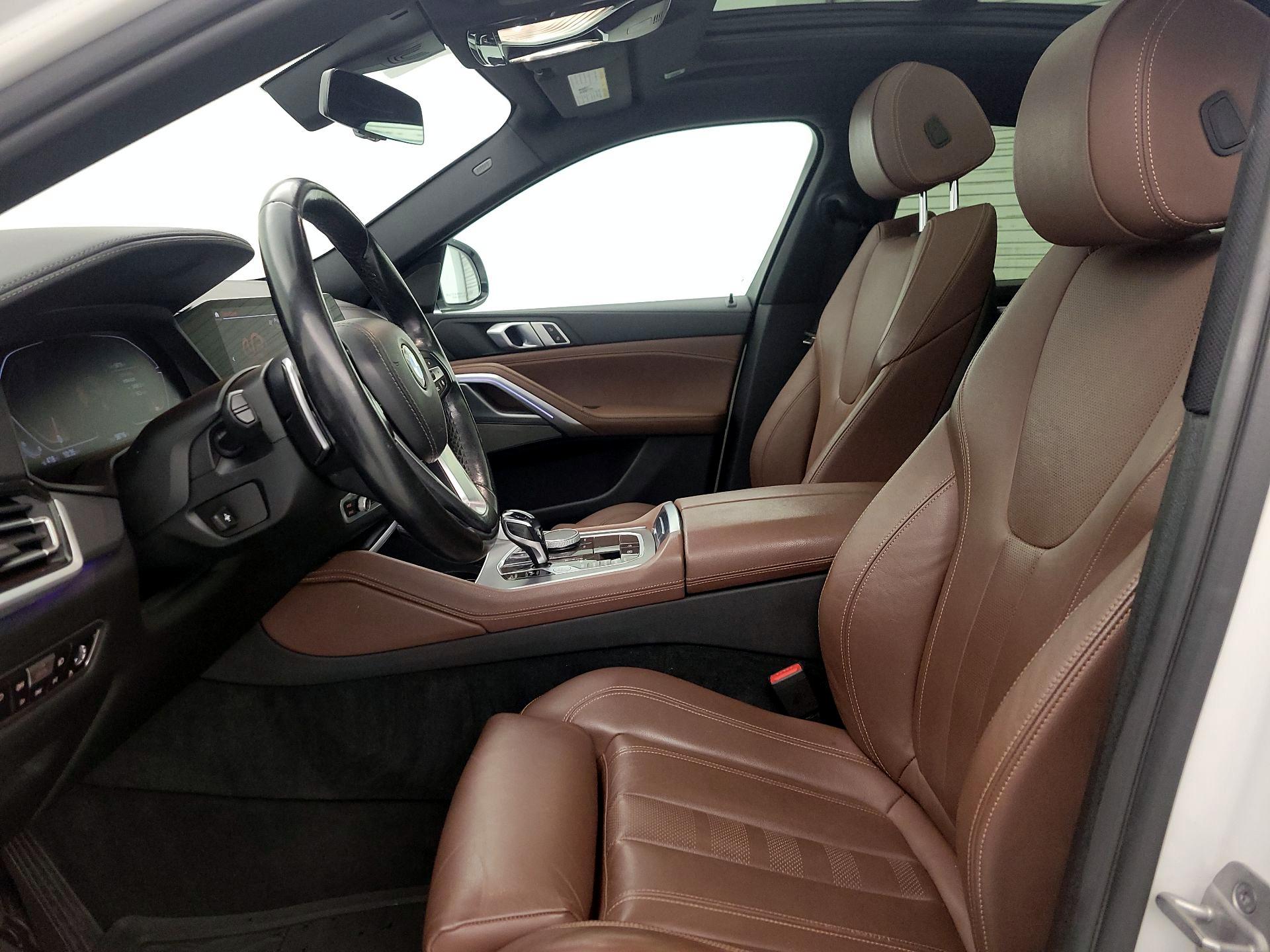 Thumbnail: 2021 BMW X6 - 11