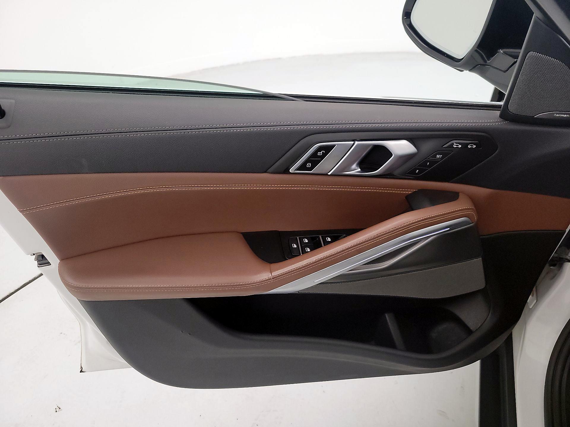 Thumbnail: 2021 BMW X6 - 12