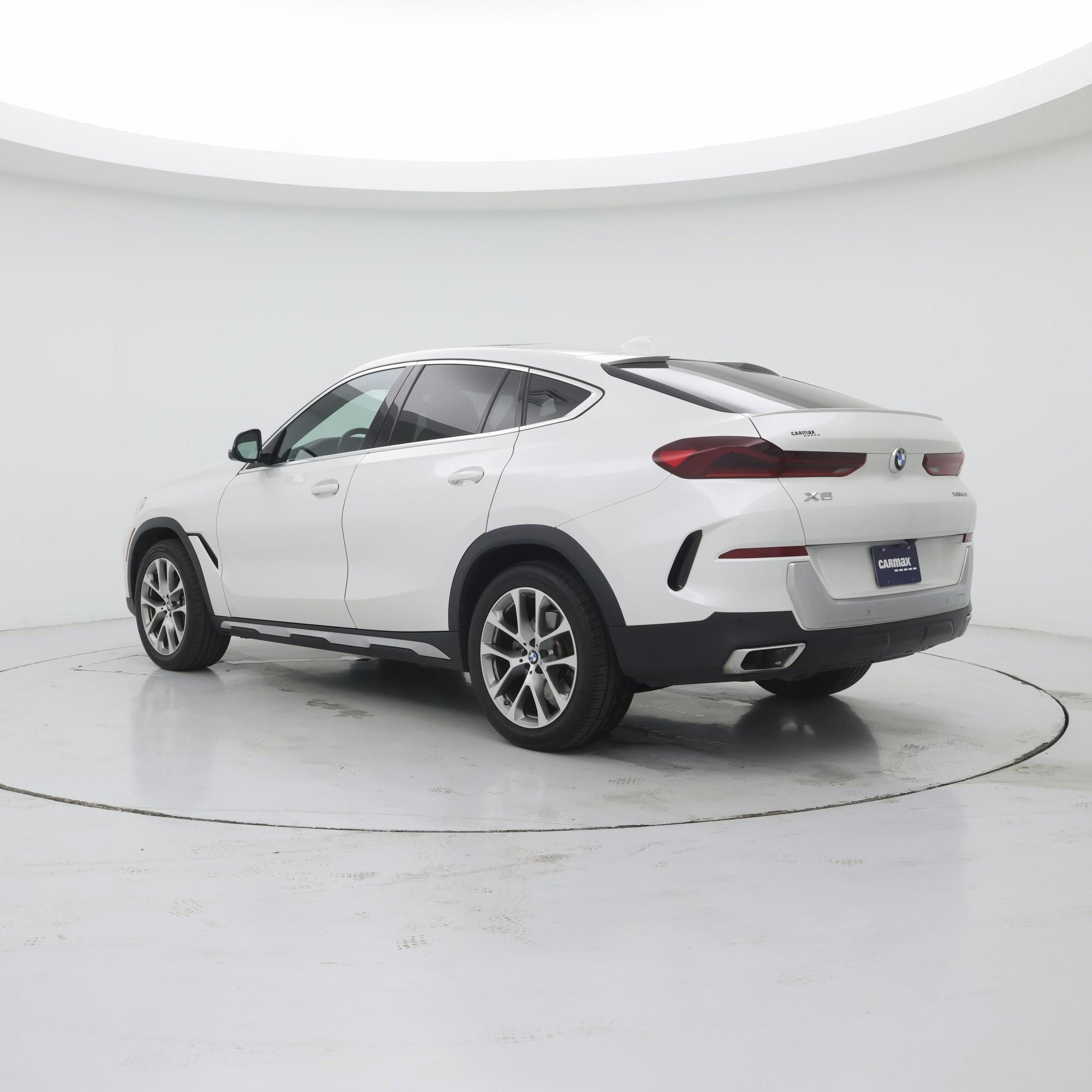 Thumbnail: 2021 BMW X6 - 2