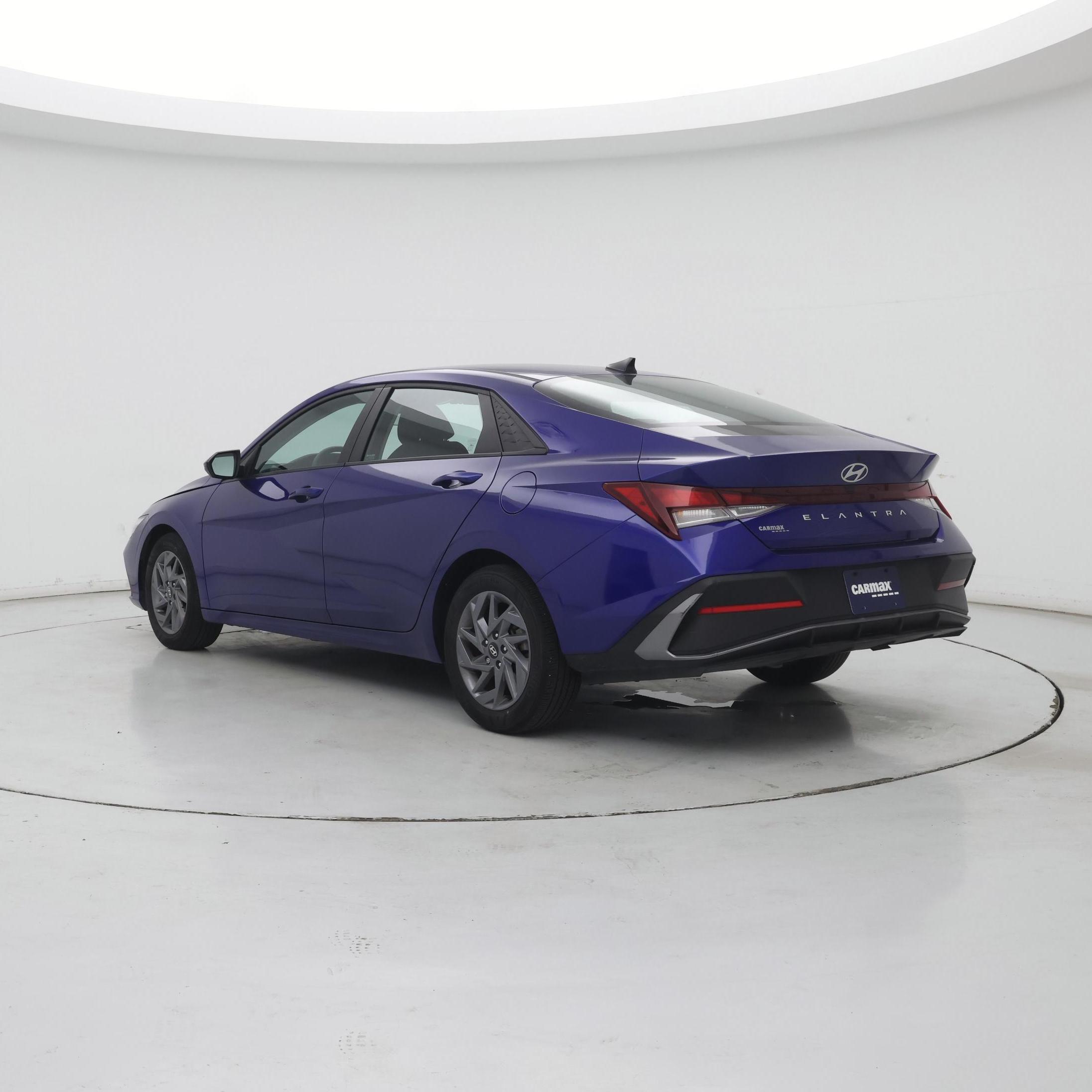 Thumbnail: 2024 Hyundai Elantra - 2