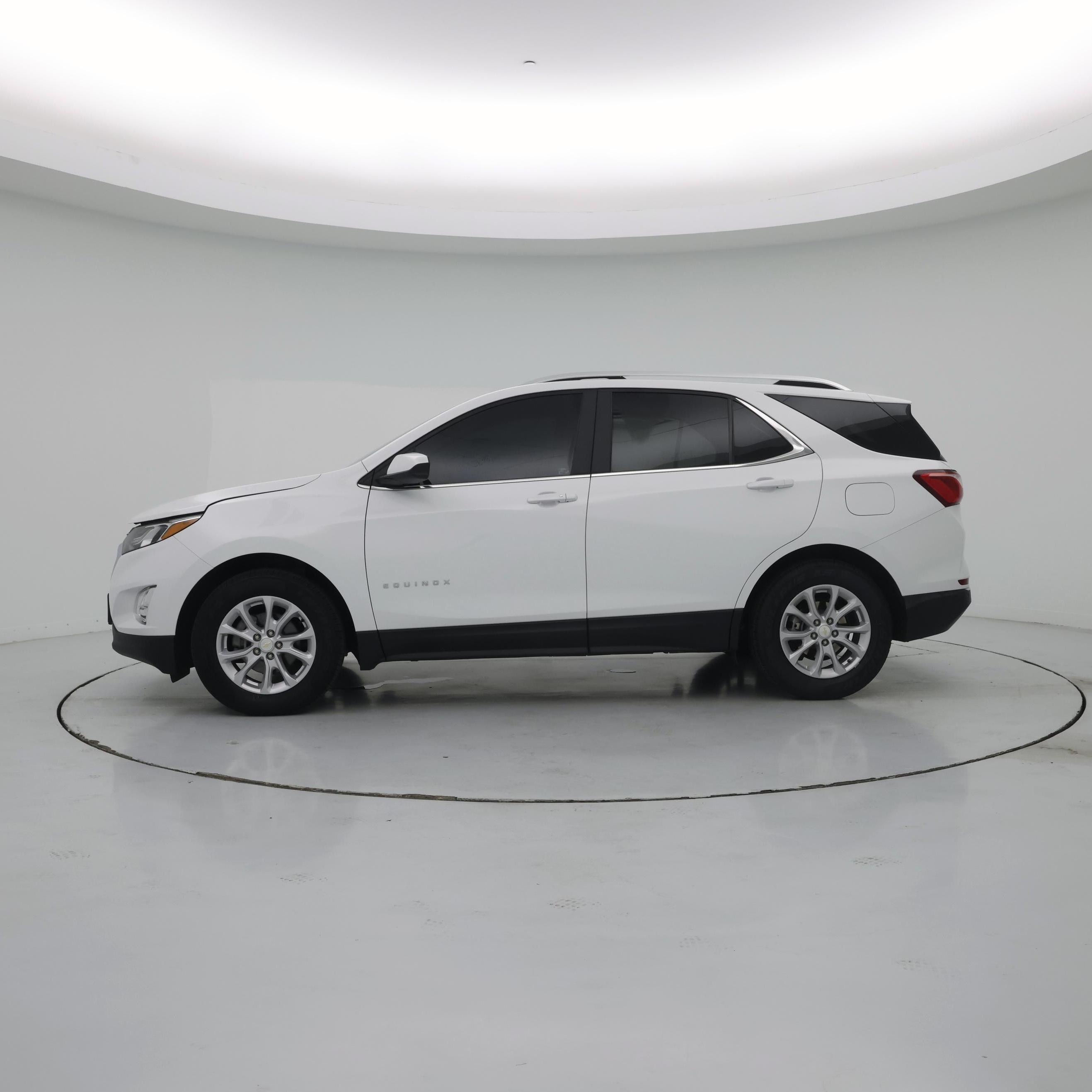 Thumbnail: 2021 Chevrolet Equinox - 3