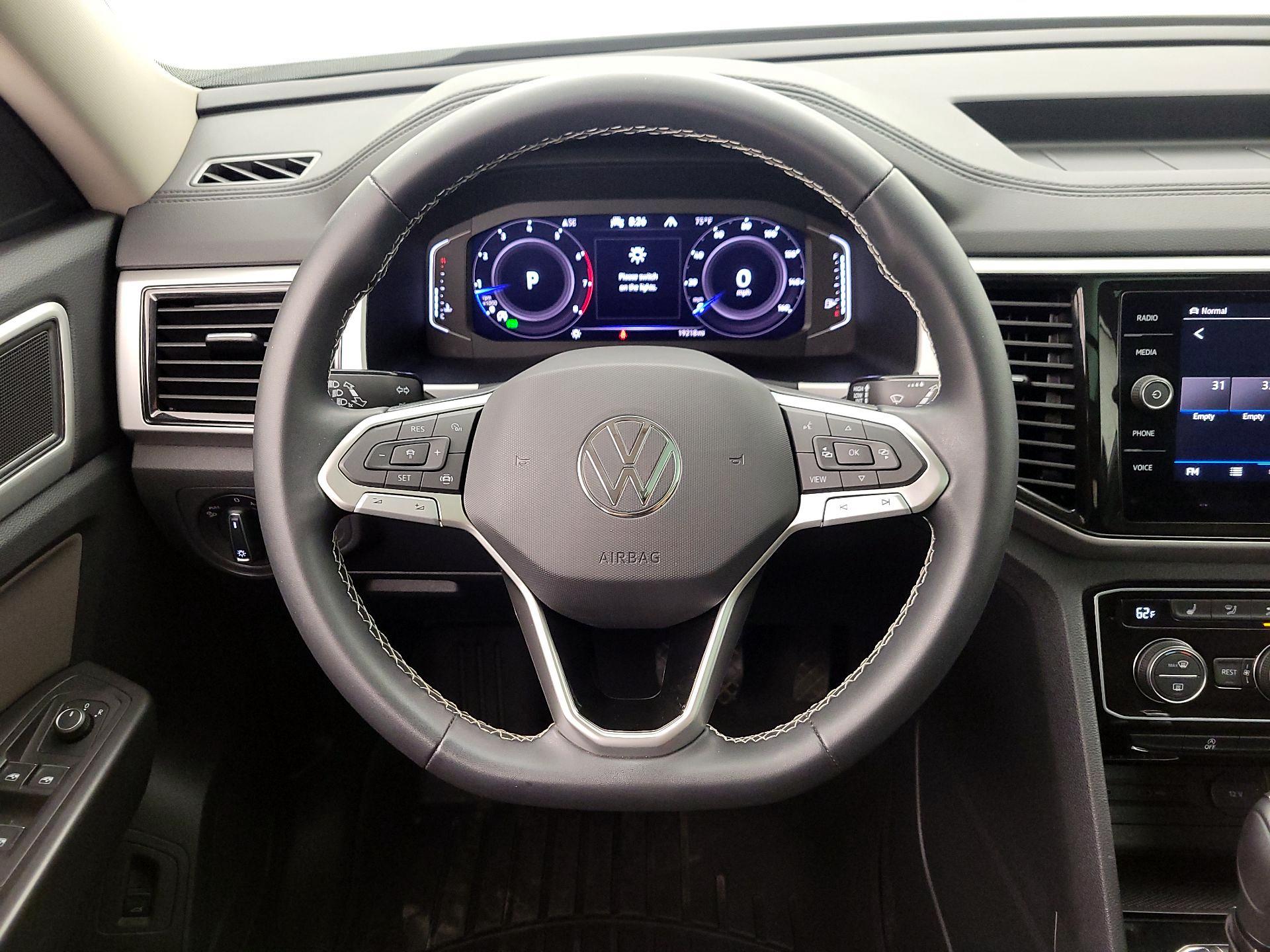 Thumbnail: 2023 Volkswagen Atlas - 10