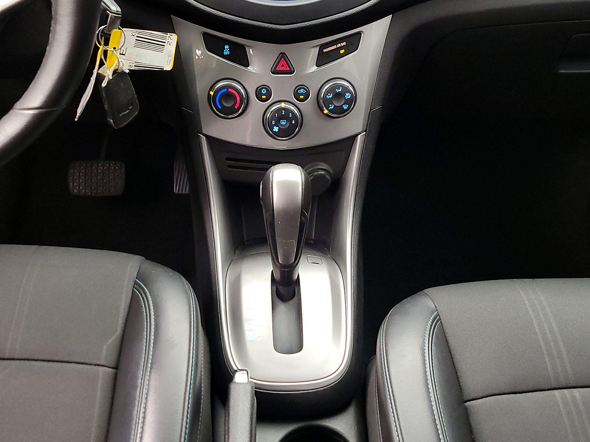 Thumbnail: 2015 Chevrolet Trax - 17