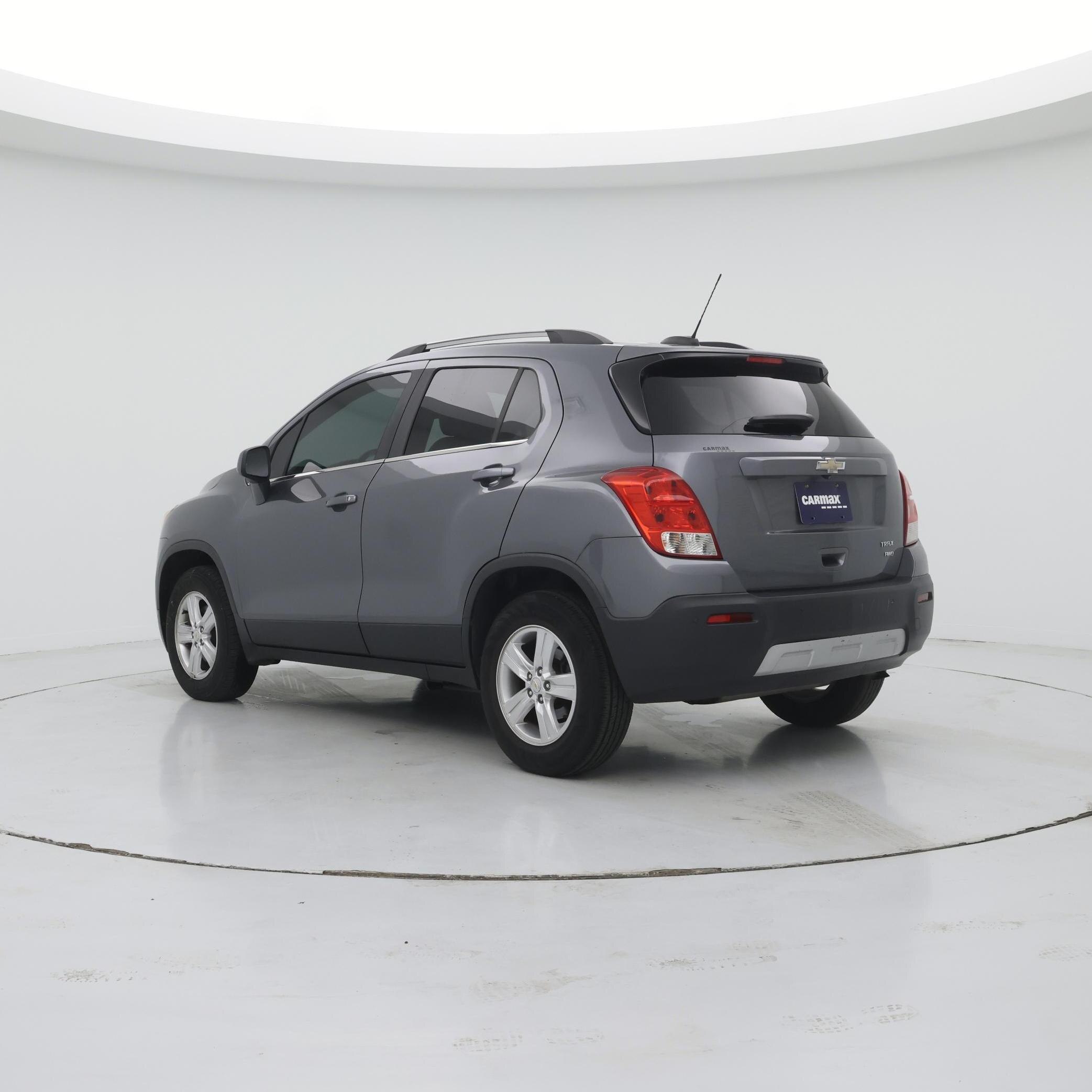 Thumbnail: 2015 Chevrolet Trax - 2