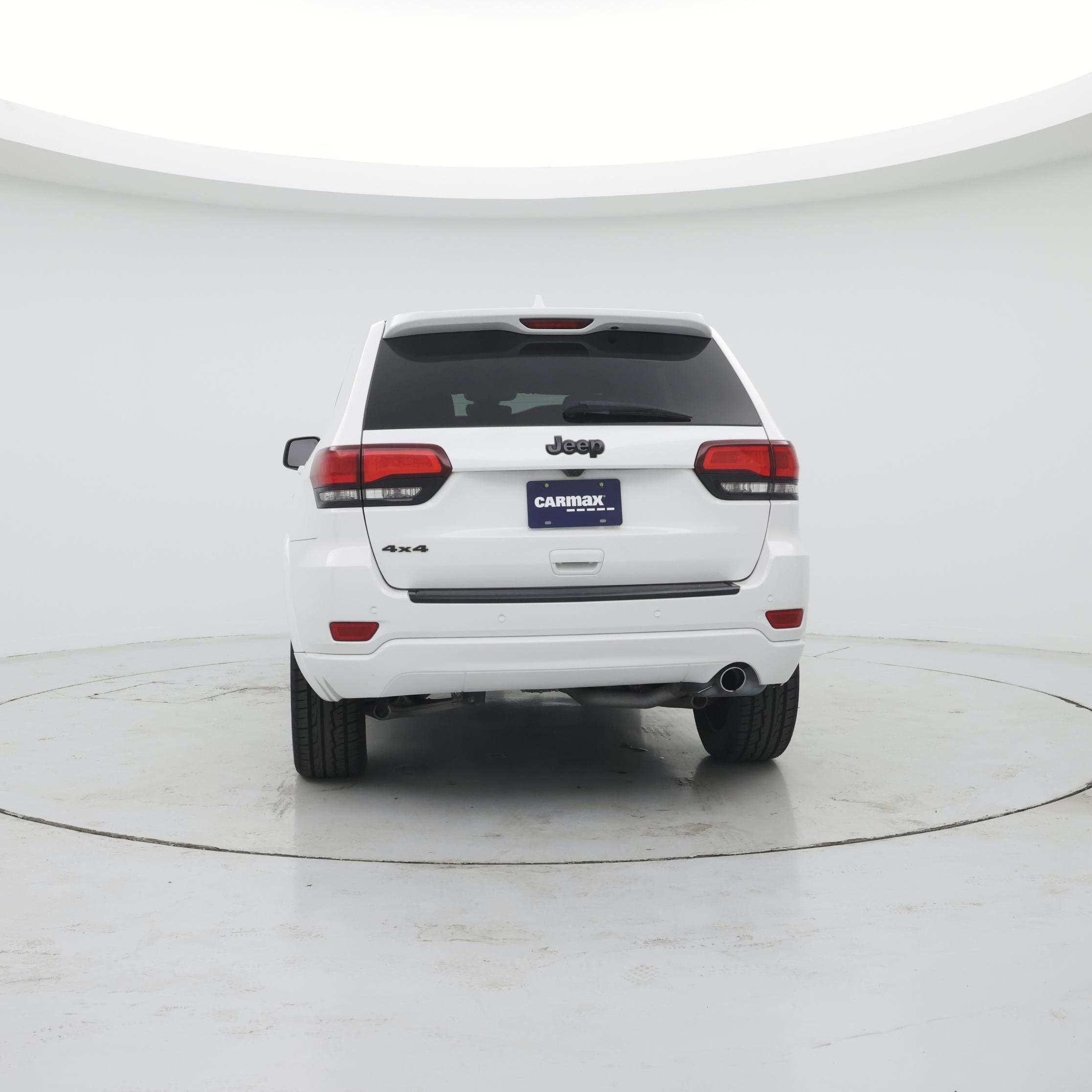 Thumbnail: 2017 Jeep Grand Cherokee - 6