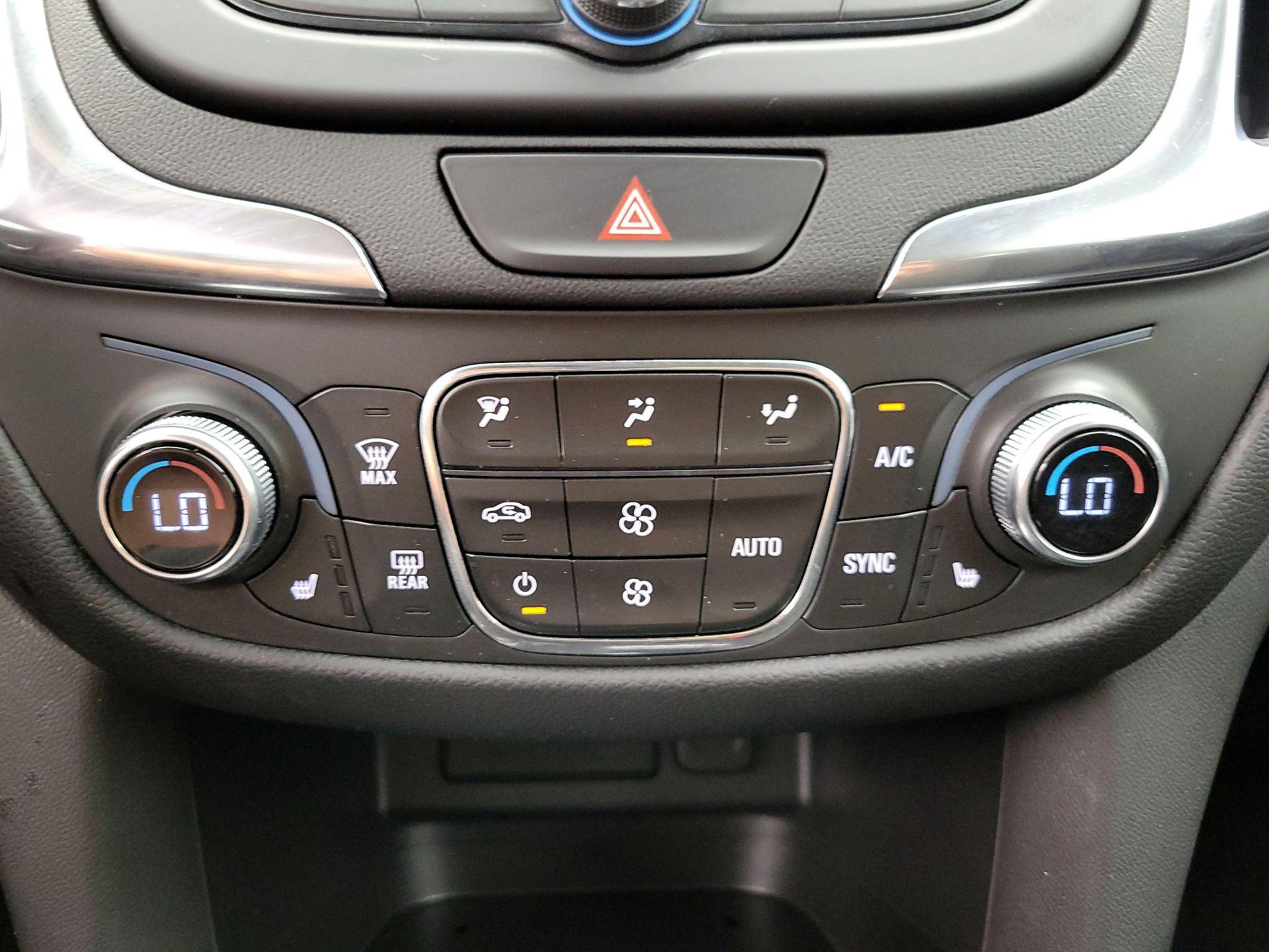 Thumbnail: 2021 Chevrolet Equinox - 16