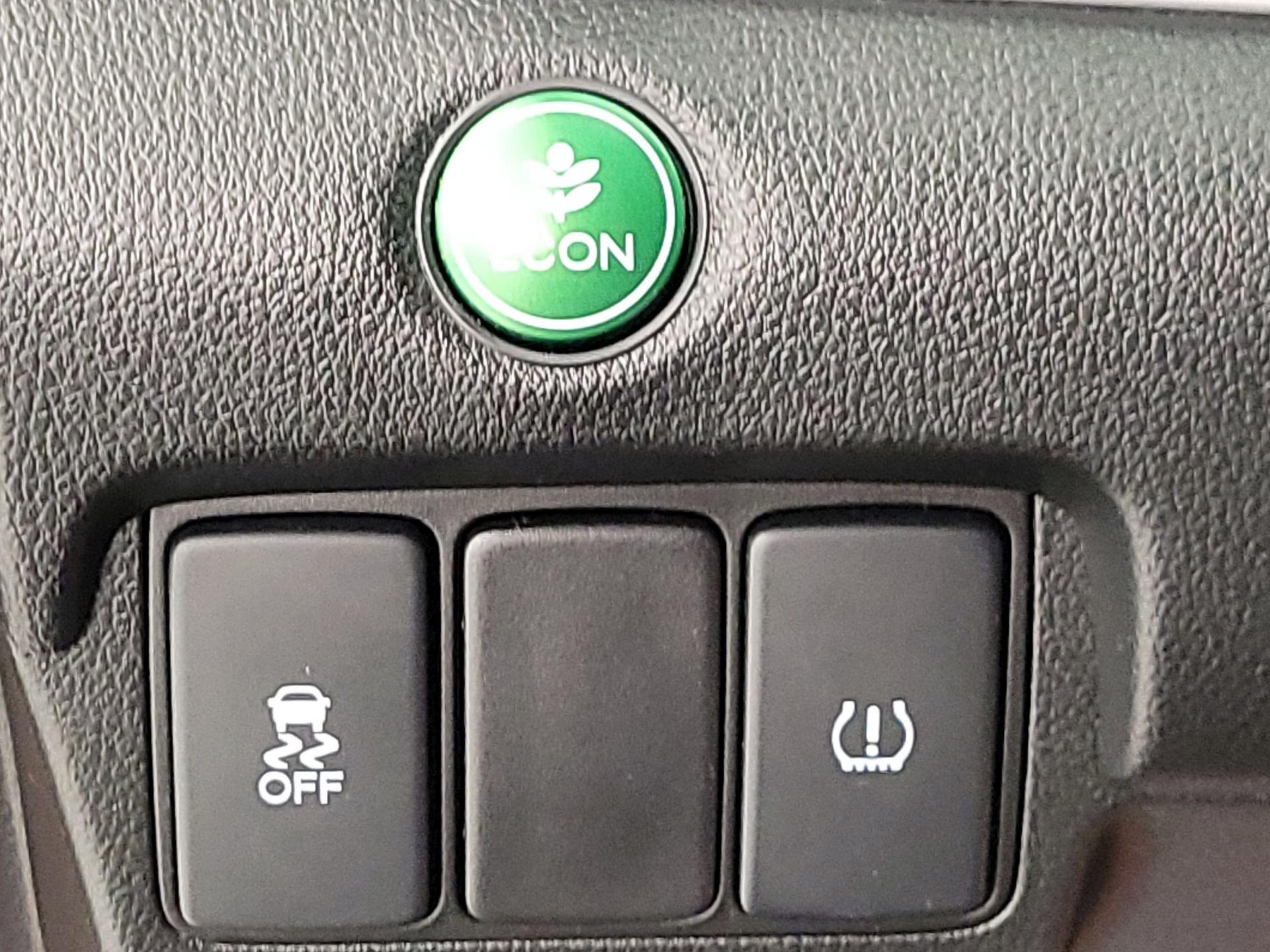 Thumbnail: 2015 Honda CR-V - 13